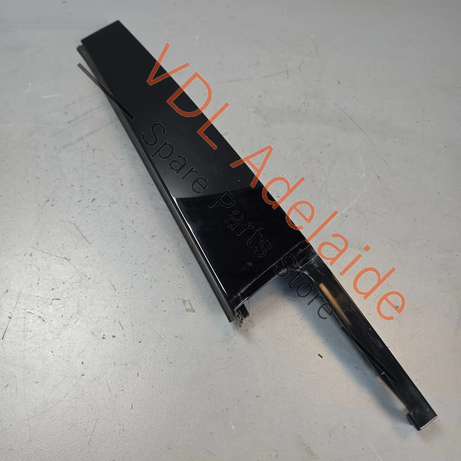 Cupra Ateca Rear Left Door Exterior B Pillar Trim Gloss Black 575839901B 041
