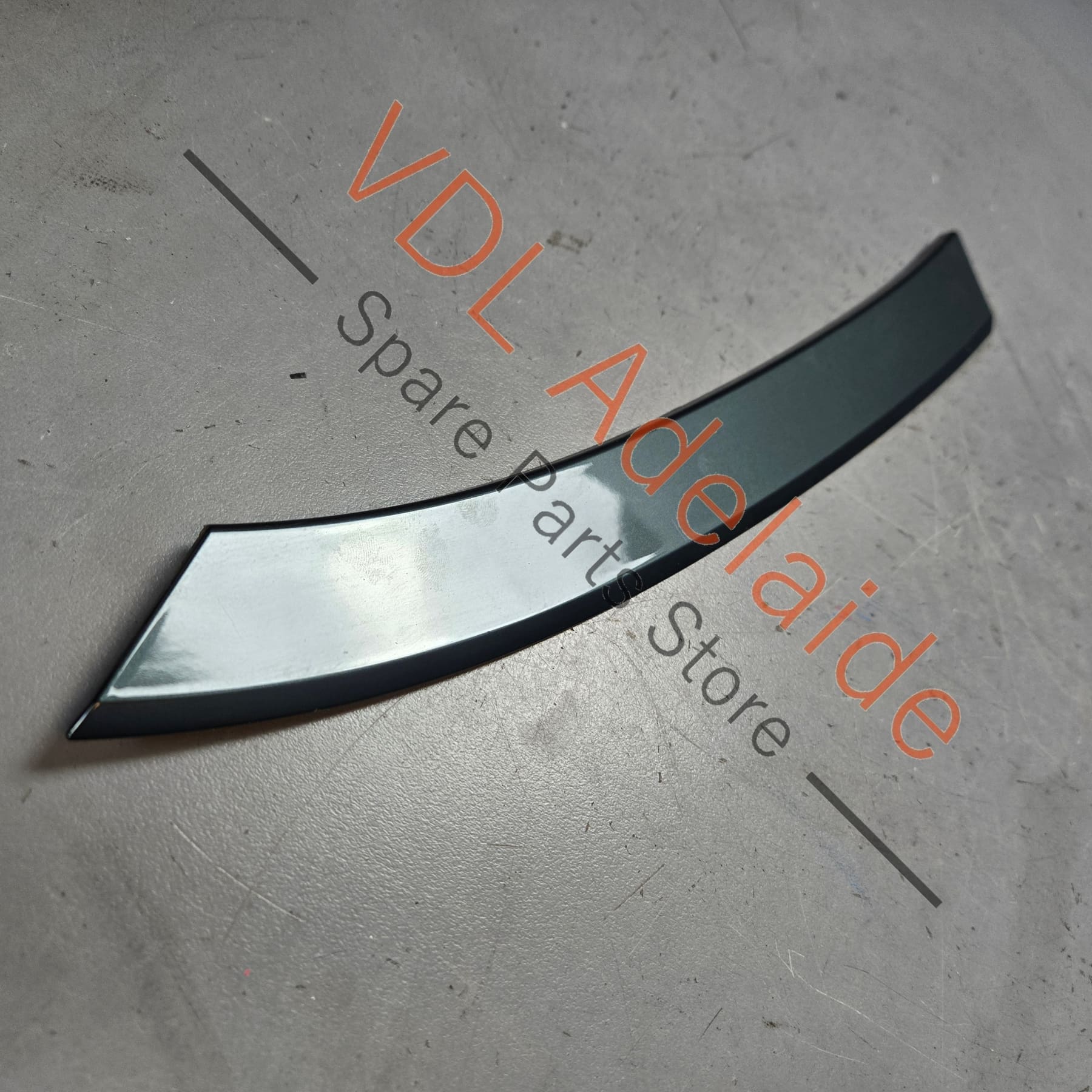Cupra Ateca Left Rear Fender Wheel Arch Moulding 575854989D GRU 9S / X6T Camouflage Green Metallic - Image 3