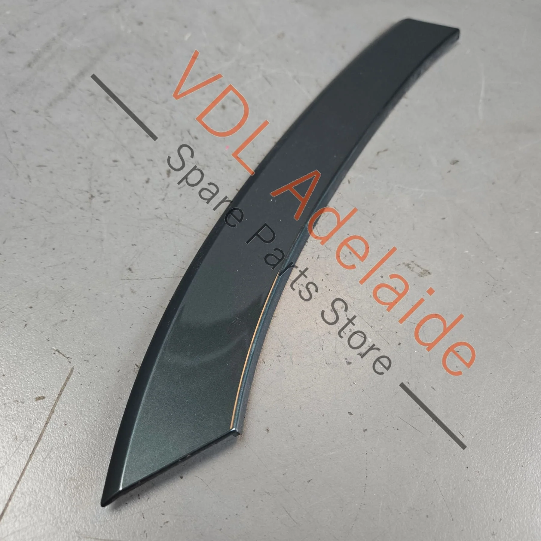 Cupra Ateca Right Rear Fender Wheel Arch Moulding 575854990D GRU 9S / X6T Camouflage Green Metallic
