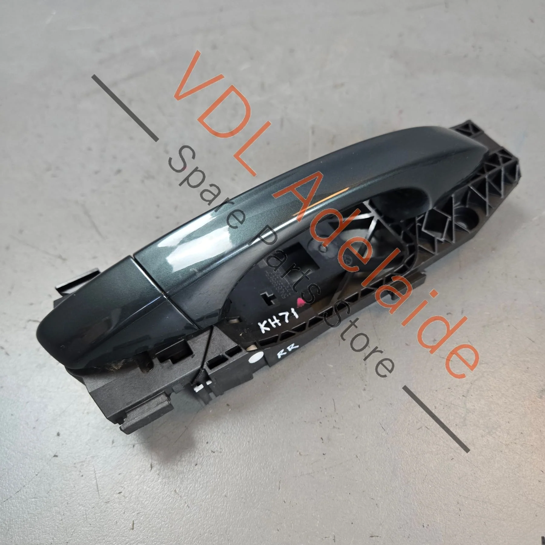 Cupra Ateca Right Exterior Door Handle without keyless entry 5G0837206N GRU 5N0839885H - Image 2