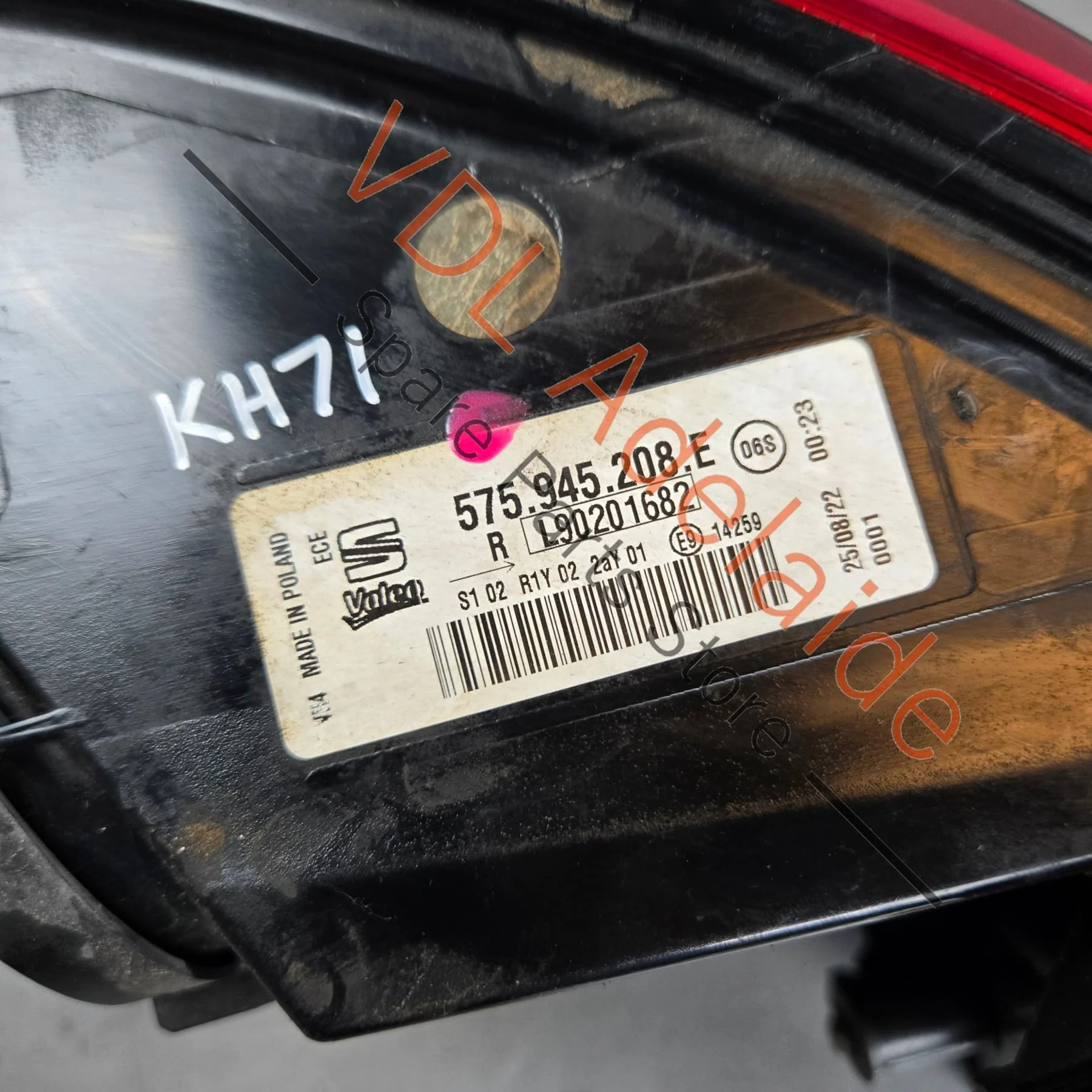 Cupra Ateca Rear Right Outer LED Tail Light 575945208E - Image 9