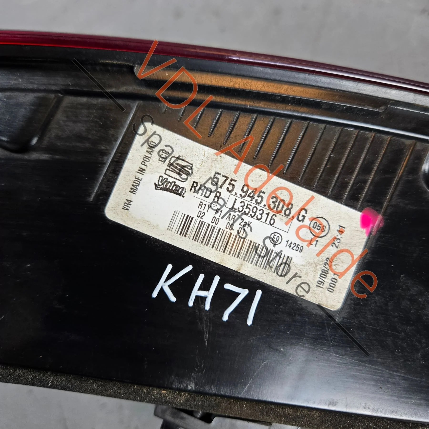 Cupra Ateca Rear Right Inner LED Tail Light 575945308G - Image 5