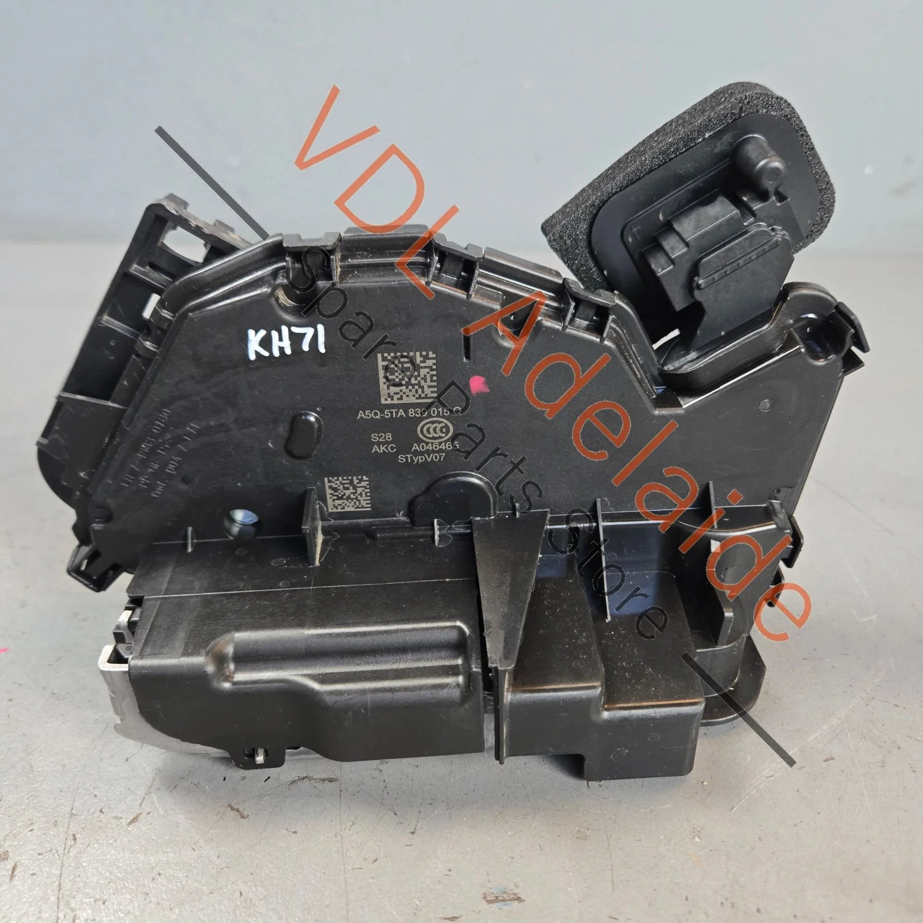 Cupra Ateca Left Rear Door Lock Mechanism for Keyless entry vehicles 5TA839015Q