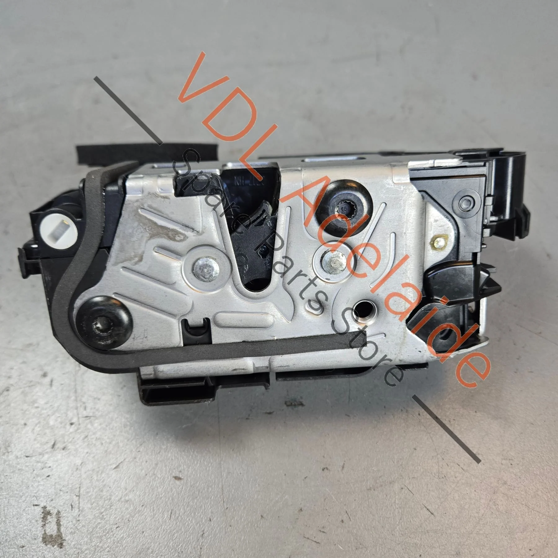Cupra Ateca Front Left Door Lock Mechanism for Keyless entry vehicles 5TC837015E - Image 4