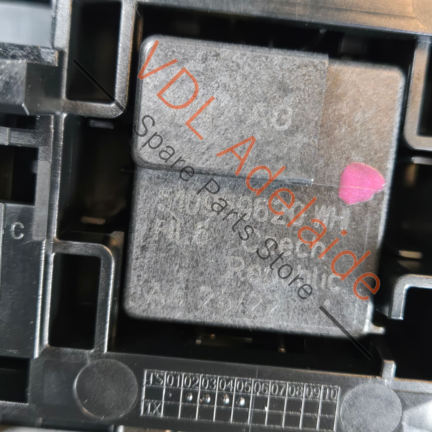 VW Audi Cupra Sunroof Blind Switch 510959620 WHI - Image 5