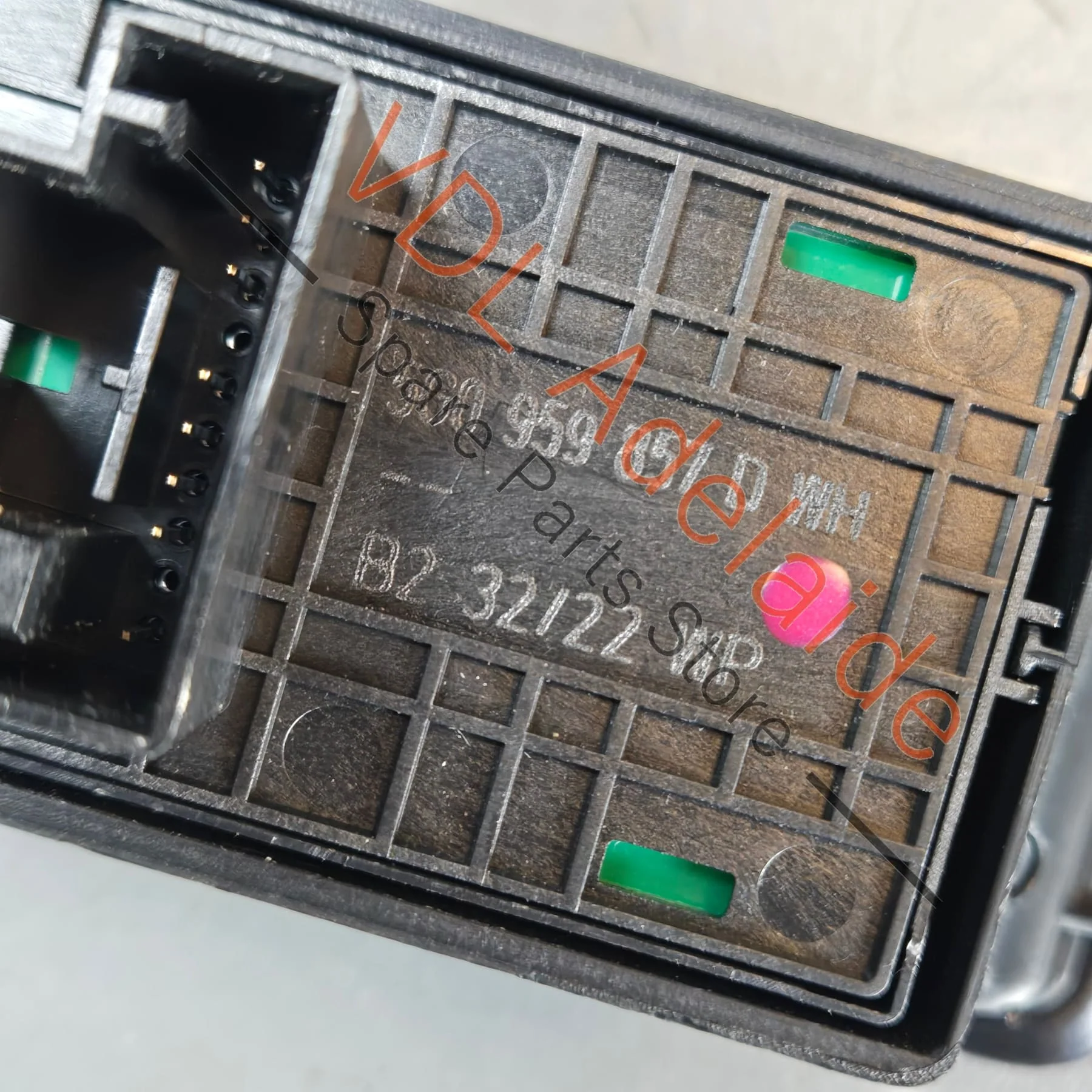 Genuine Cupra Ateca Areton Tiguan Golf Passat Drivers Power Window Switch 5G0959857D WHS - Image 5