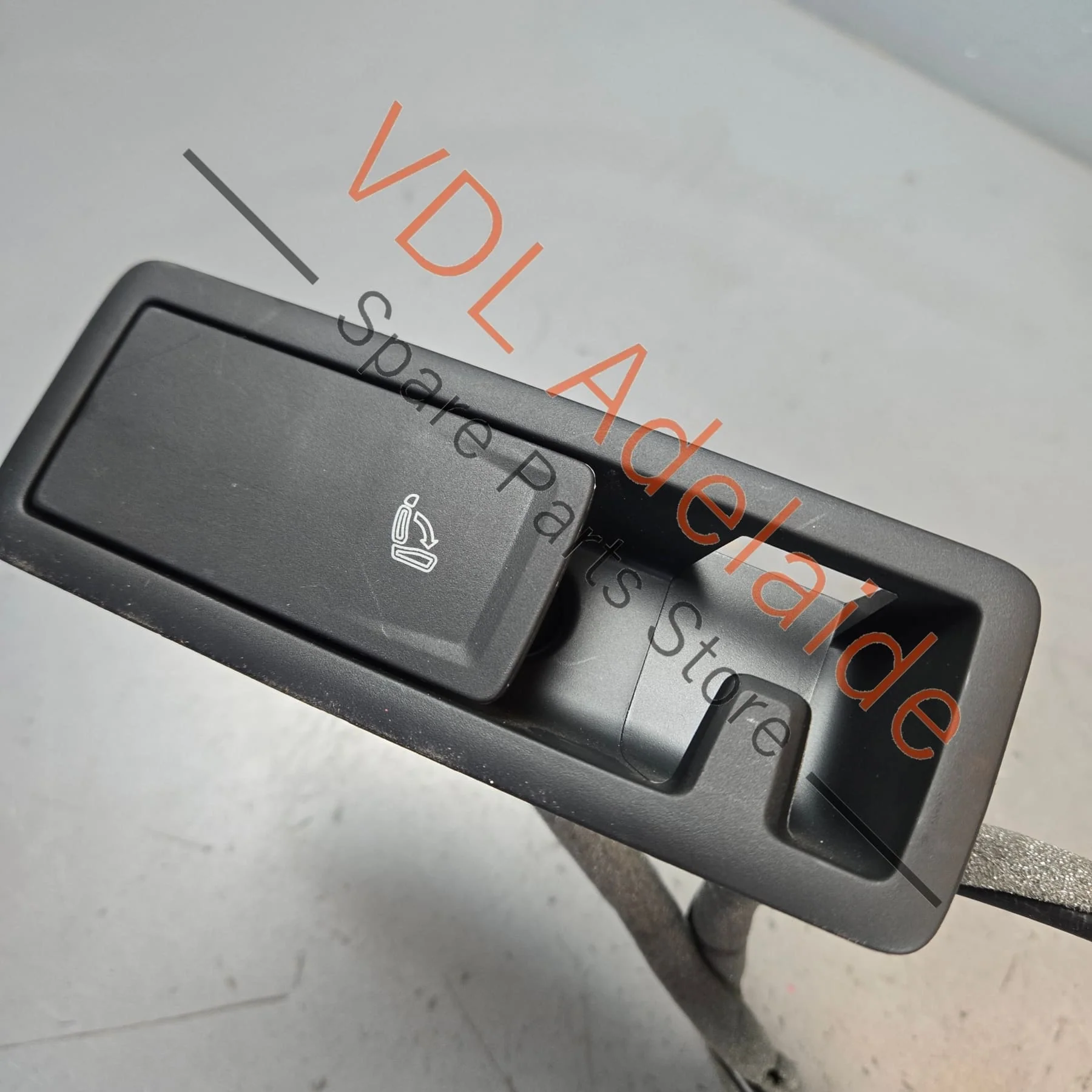 VW Cupra Ateca Rear Seat Remote Release Handle Flip Fold Down Left 575885591C 5H0885671 - Image 2