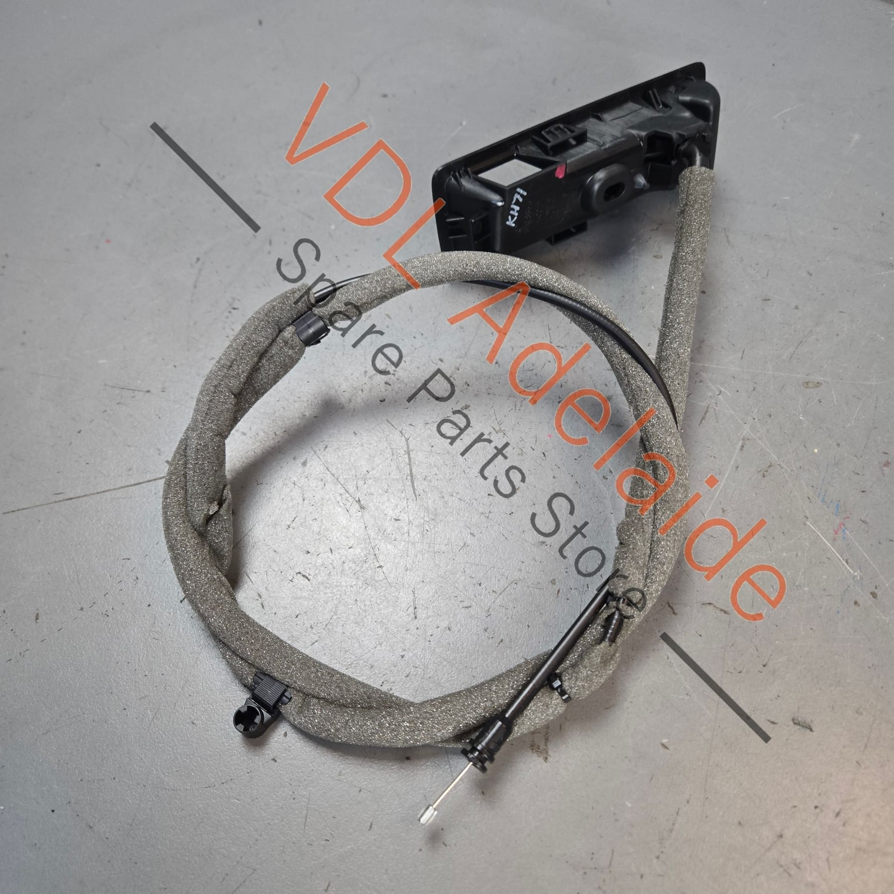 VW Cupra Ateca Rear Seat Remote Release Handle Flip Fold Down Left 575885591C 5H0885671 - Image 3