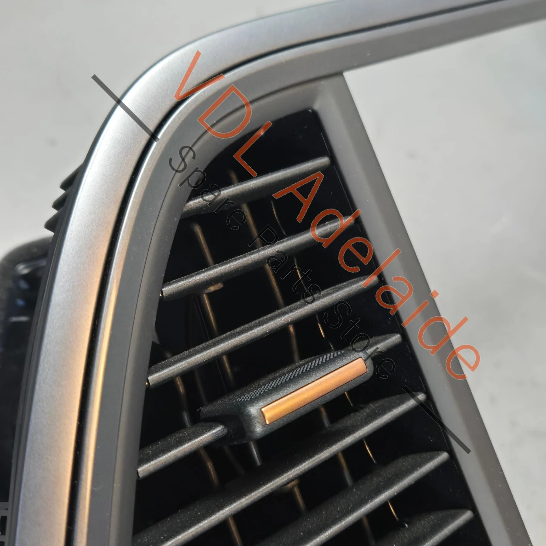 Cupra Ateca Centre Dashboard Air Vent & Cover Trim Interior 577820951A ZKY - Image 4