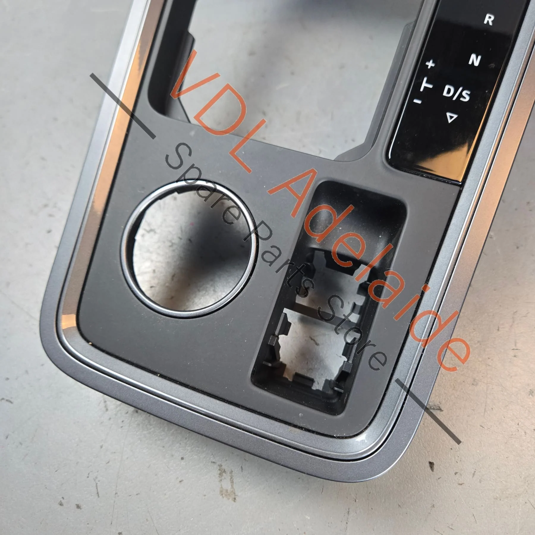 Cupra Ateca Centre Console Shifter Surround Trim Silver 577863283CM 577863350B 577863279 9DG - Image 2