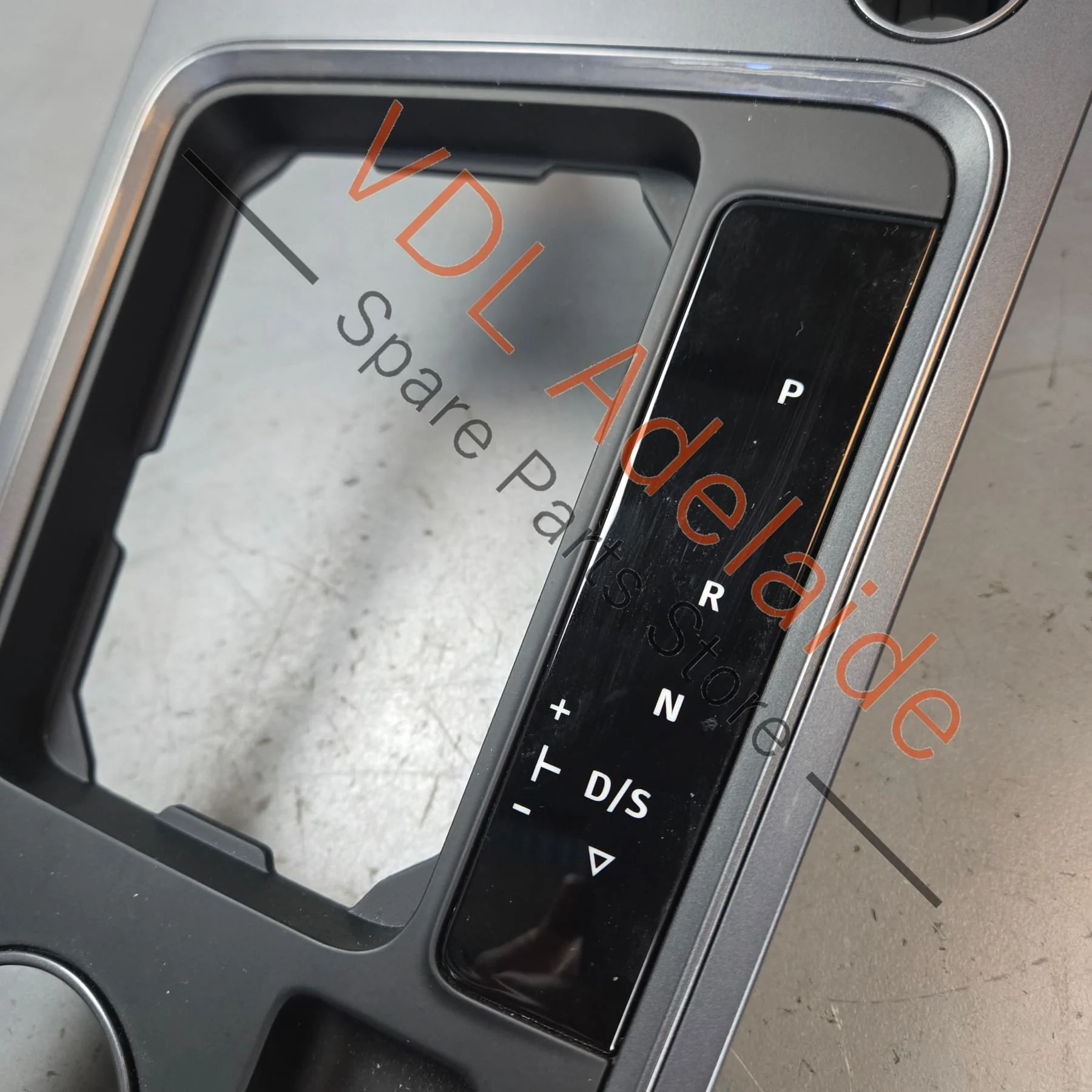 Cupra Ateca Centre Console Shifter Surround Trim Silver 577863283CM 577863350B 577863279 9DG - Image 3