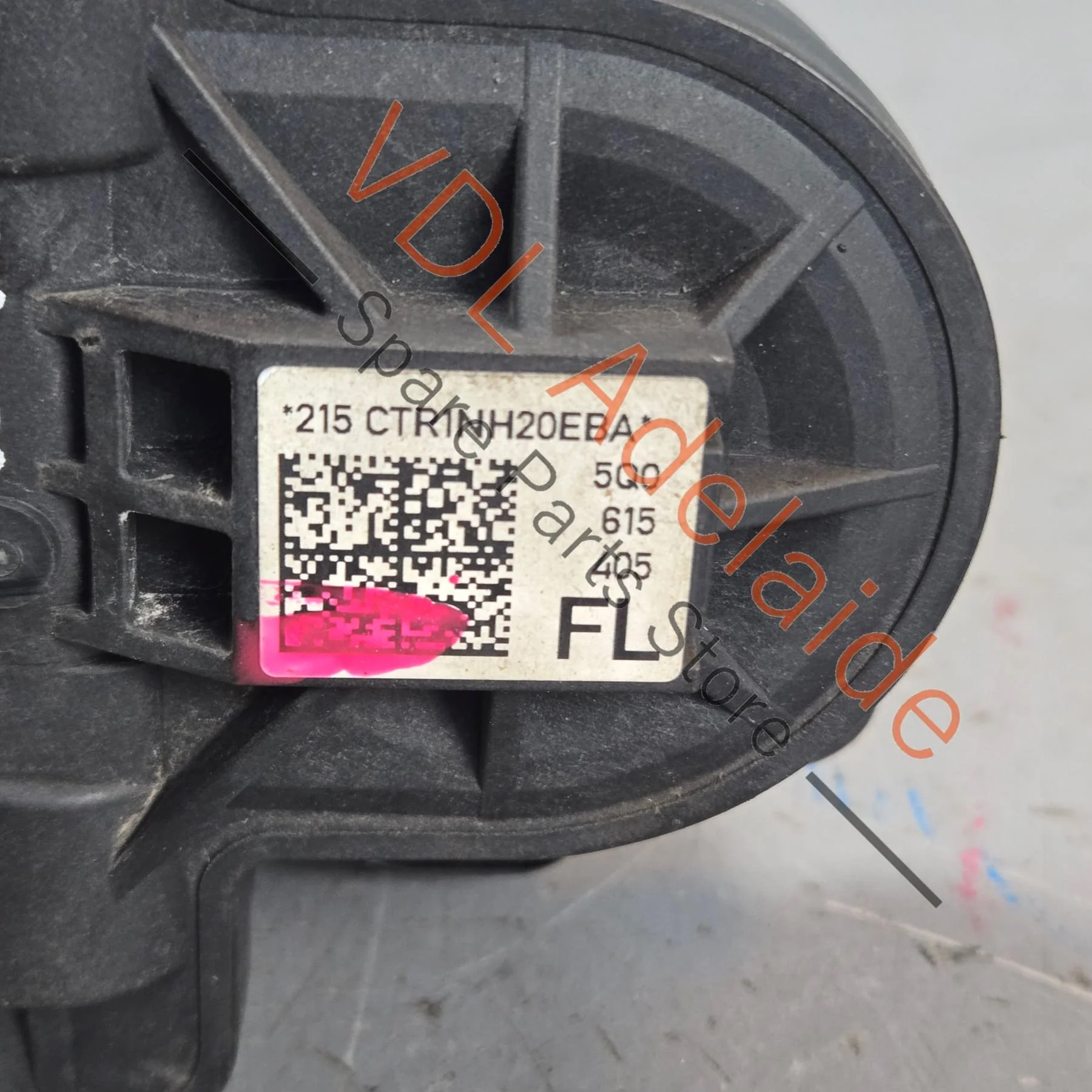 VW Audi Cupra Rear Electric Park Brake Servo Motor 3Q0998281 Left 5Q0615406 - Image 3