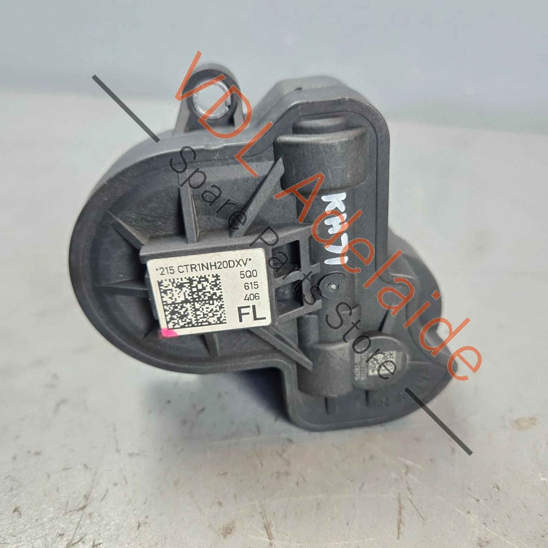 VW Audi Cupra Rear Electric Park Brake Servo Motor 3Q0998281A Right 5Q0615406
