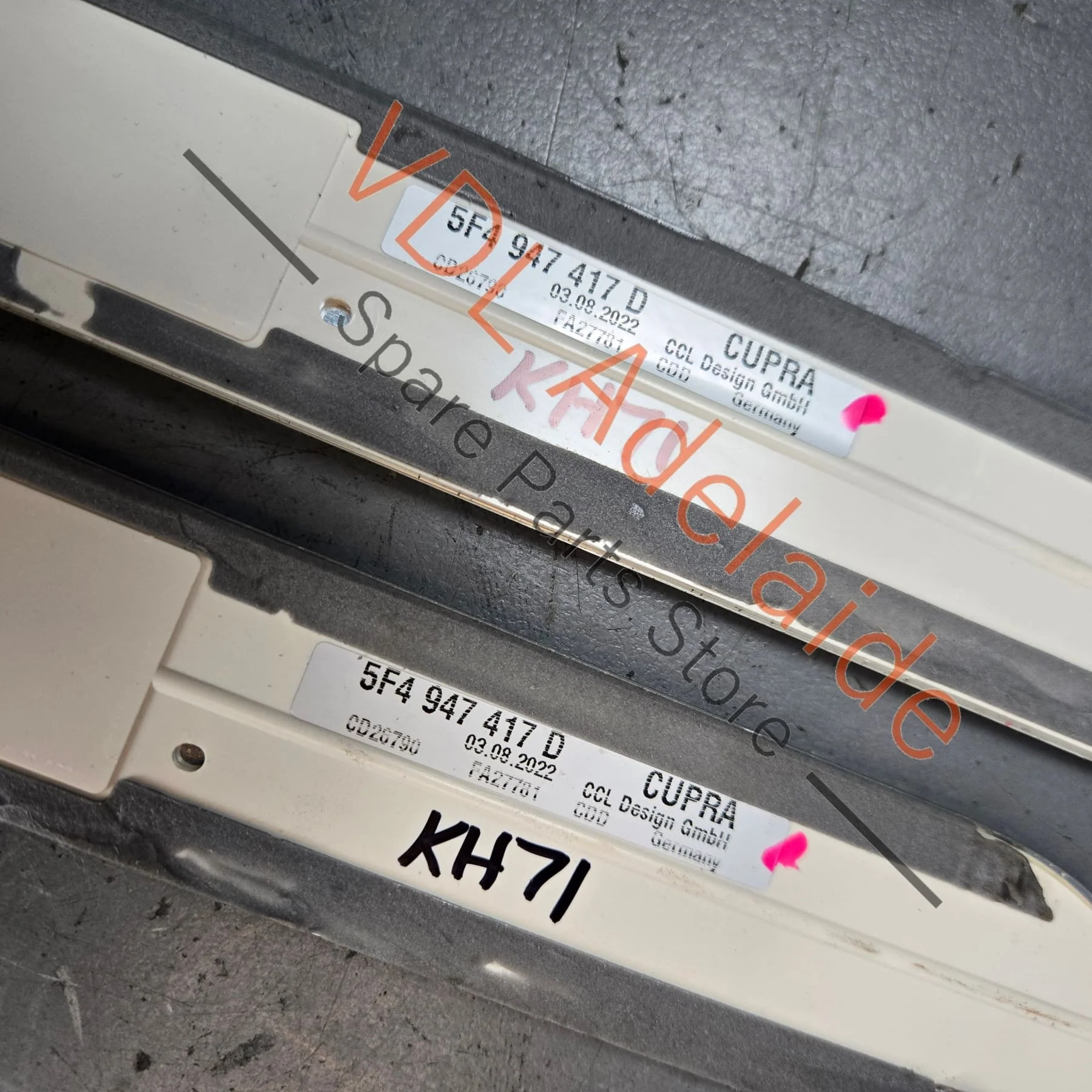 Cupra Pair of Illuminated Door Entry Strips 5FA947417E - Image 8