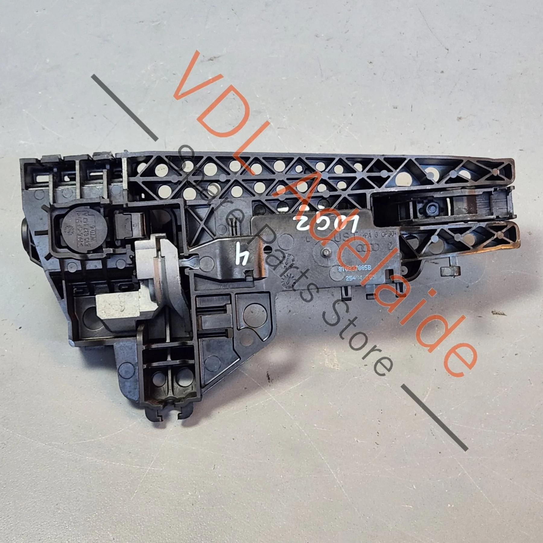 Audi A4 B8 Front Left Exterior Door Handle Mythos Black LY9T 8T0837205A 8T0837885B 8K0839879 - Image 7