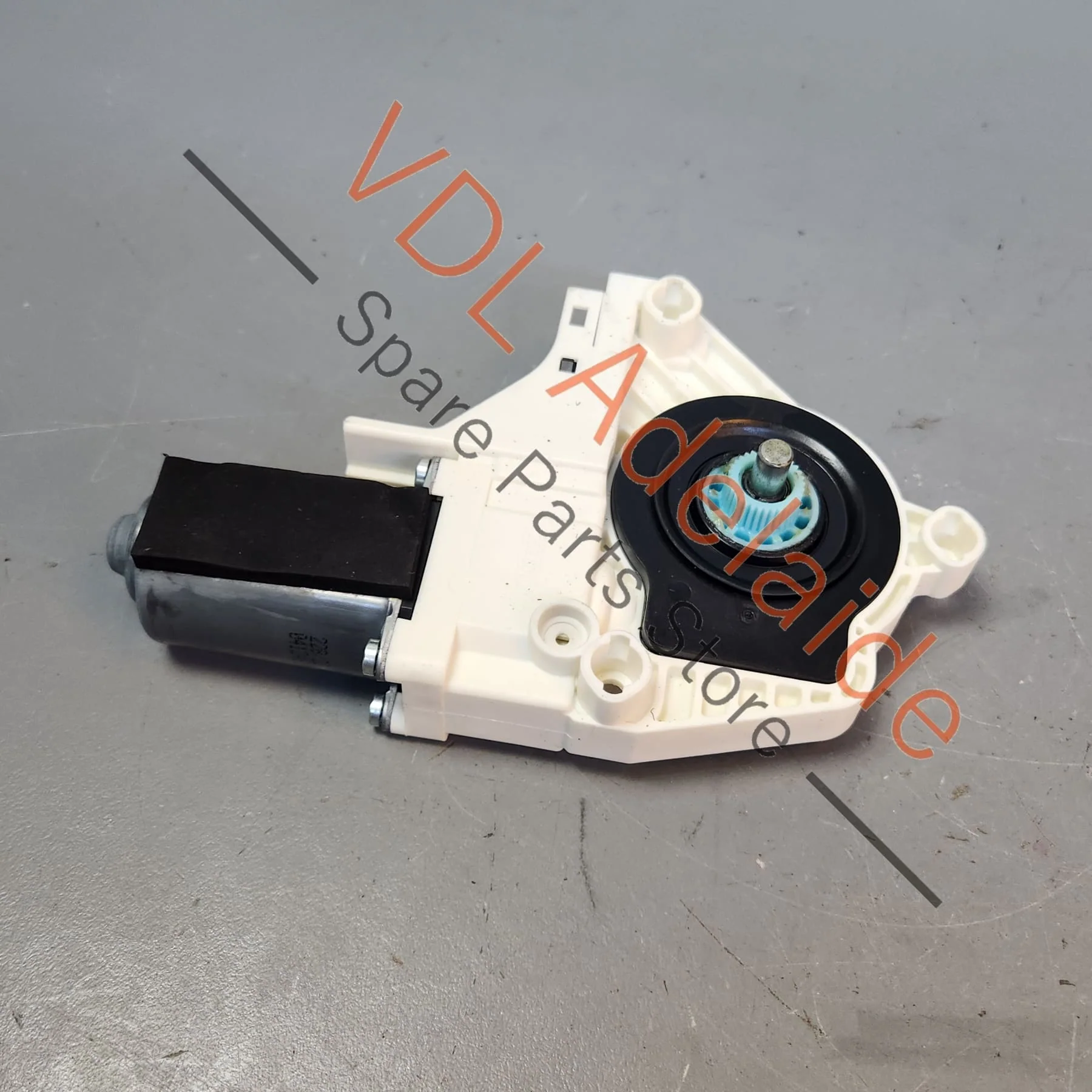 Audi A4 B8 Front Left Window Regulator Motor 8K0959801A - Image 2