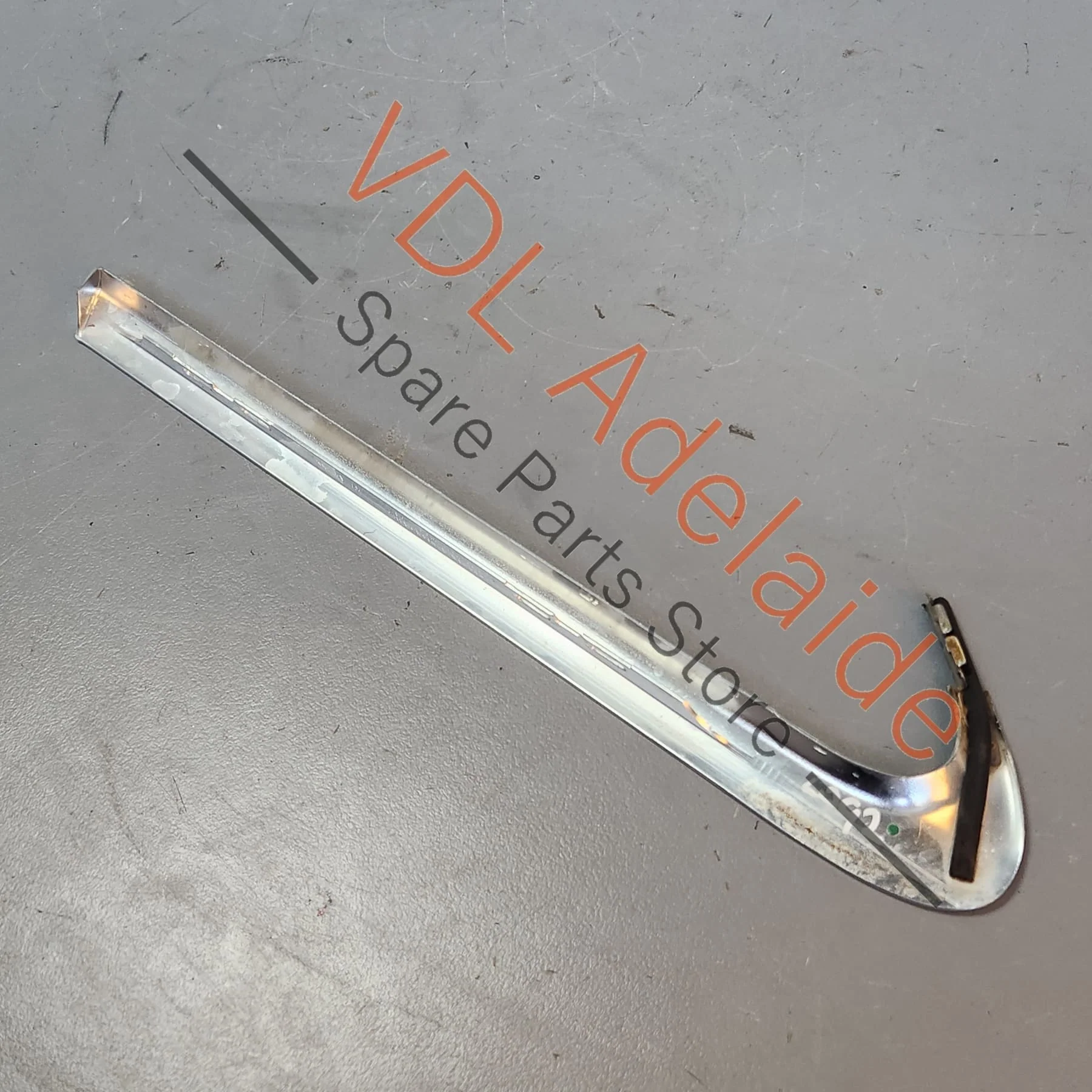 Audi A4 B8 Sedan Rear Right Quarter Glass Chrome Trim Strip 8K5853346C 2ZZ - Image 9