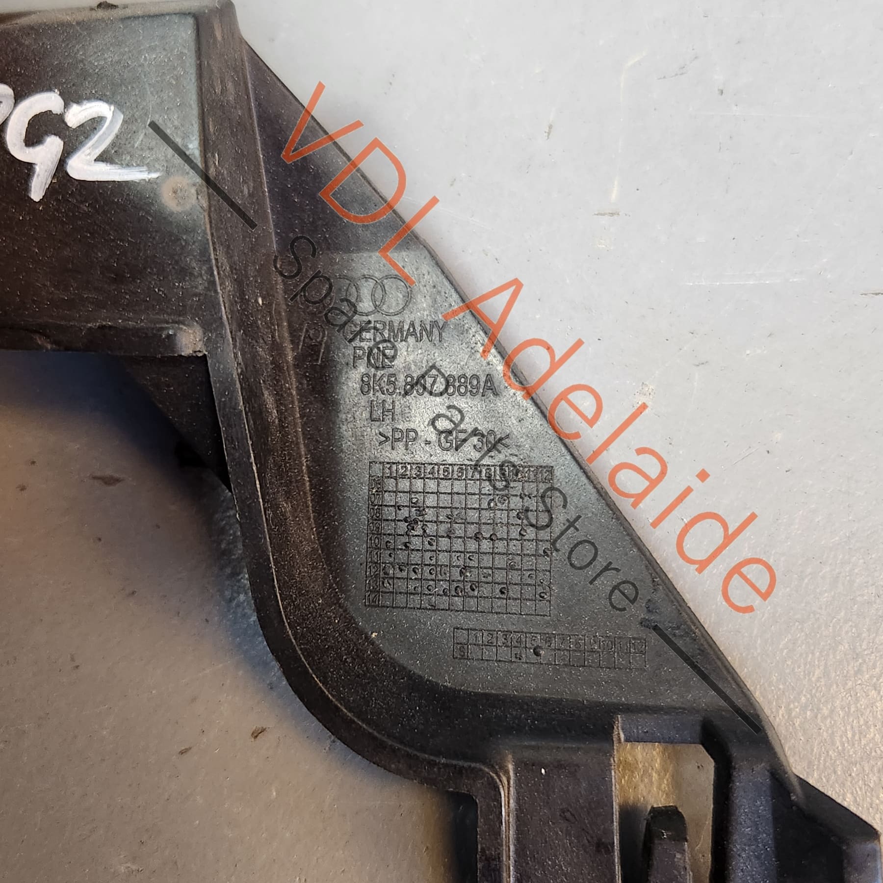 Audi A4 B8 Rear Left Corner Bumper Mounting Bracket 8K5807889A - Image 6