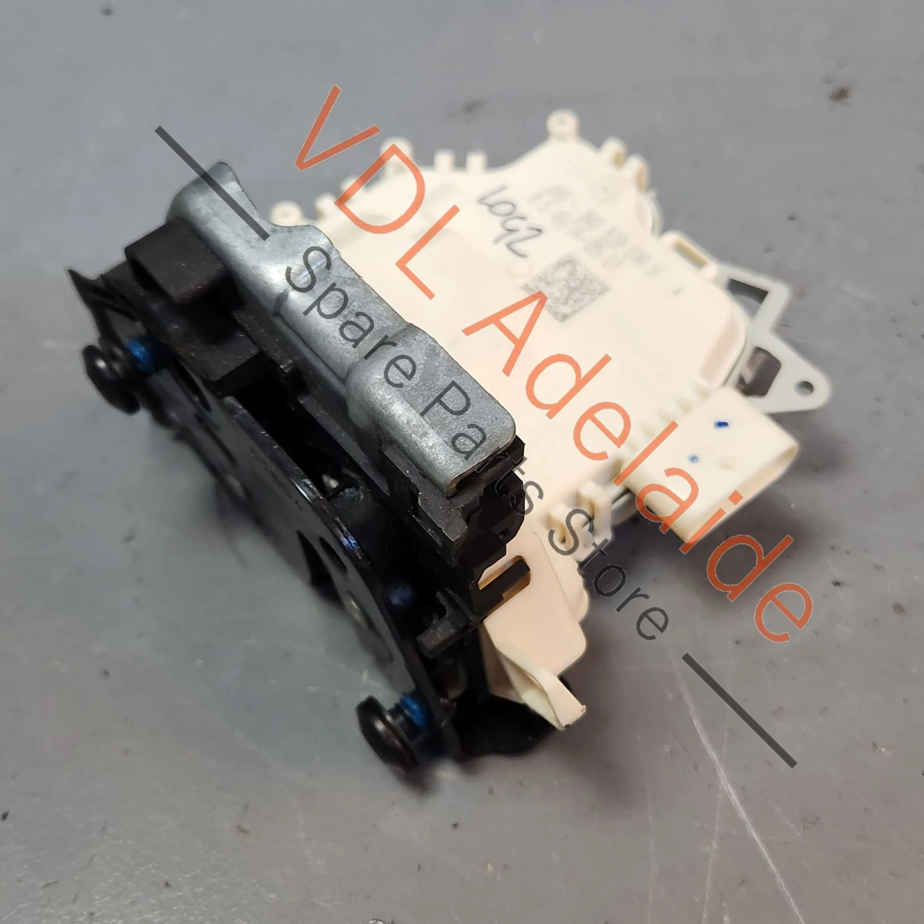 Audi Rear Right Door Lock Mechanism 8K0839016H