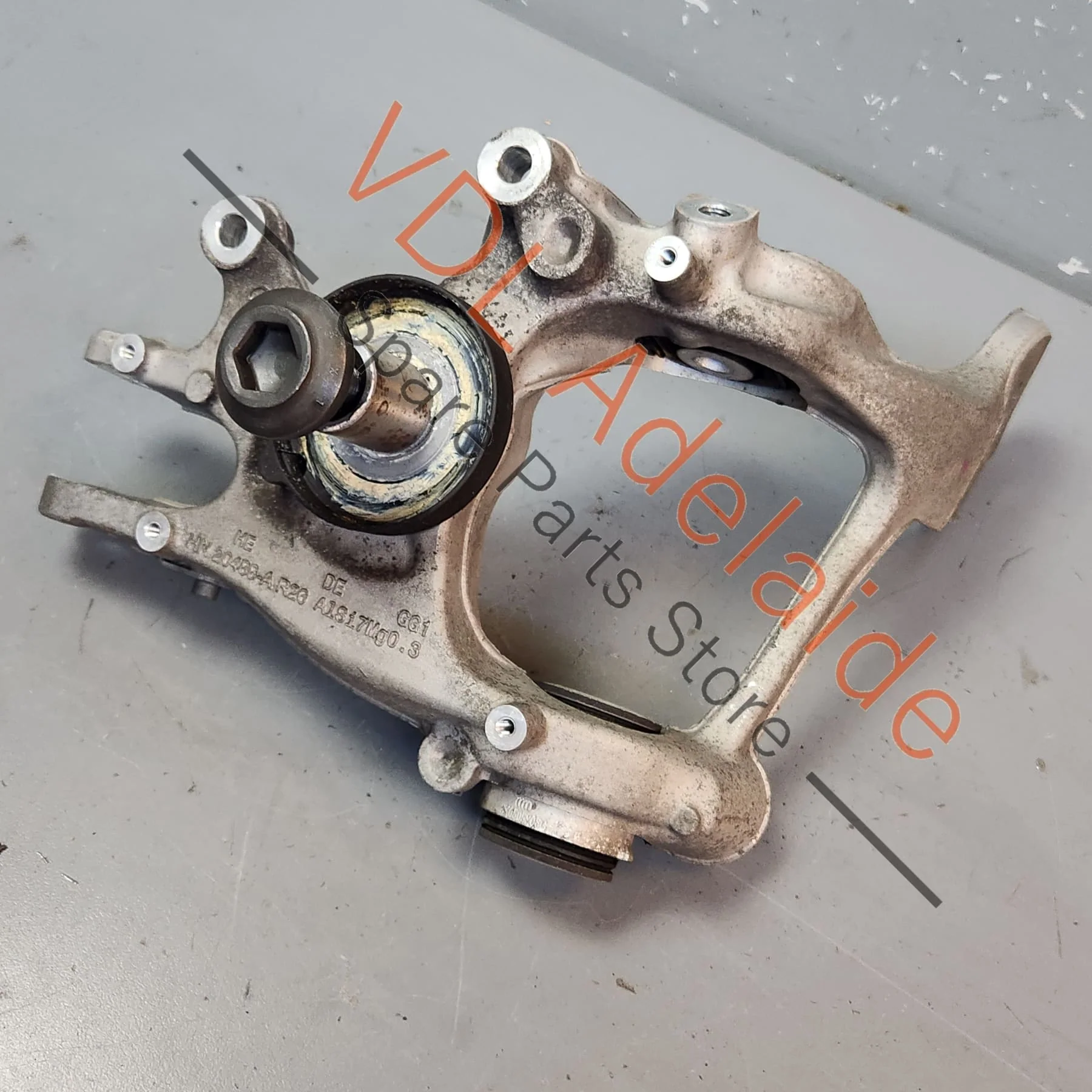 Audi A4 B8 Rear Right Suspension Hub Knuckle 8K0505432AP 8K0505432AQ 8K0505436AB