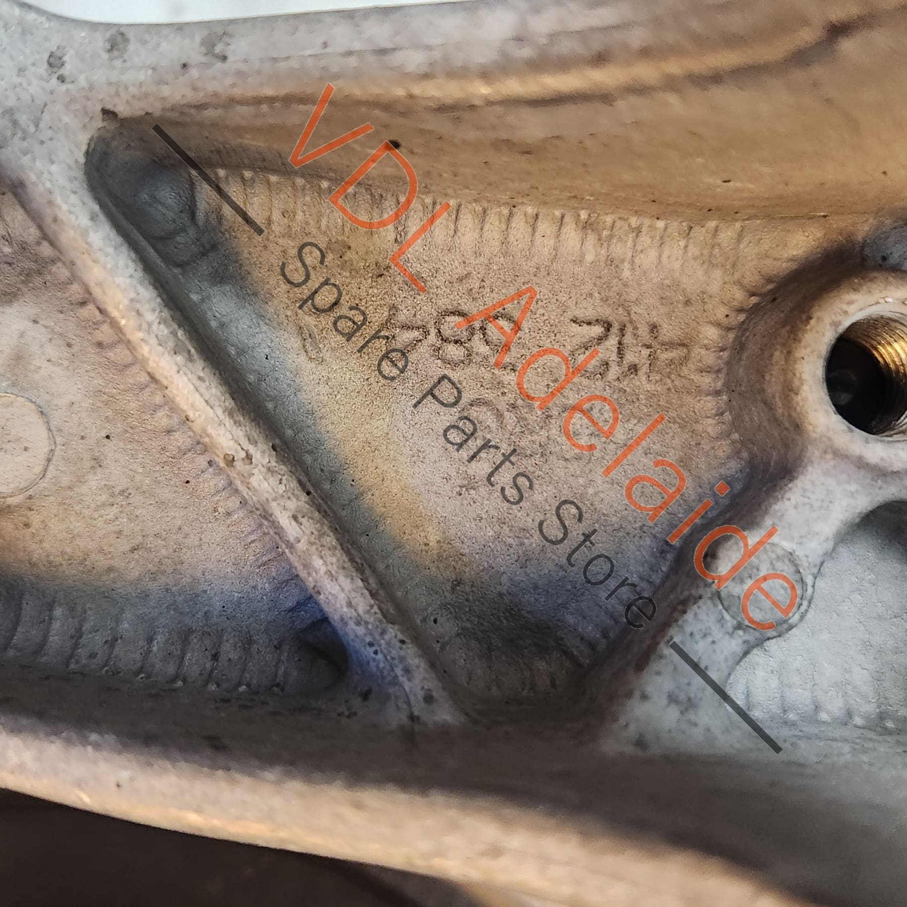 Audi A4 A5 Q5 Front Right Suspension Strut Top Mount Bush 8K0412392F 8R0412384 8R0412392A - Image 6