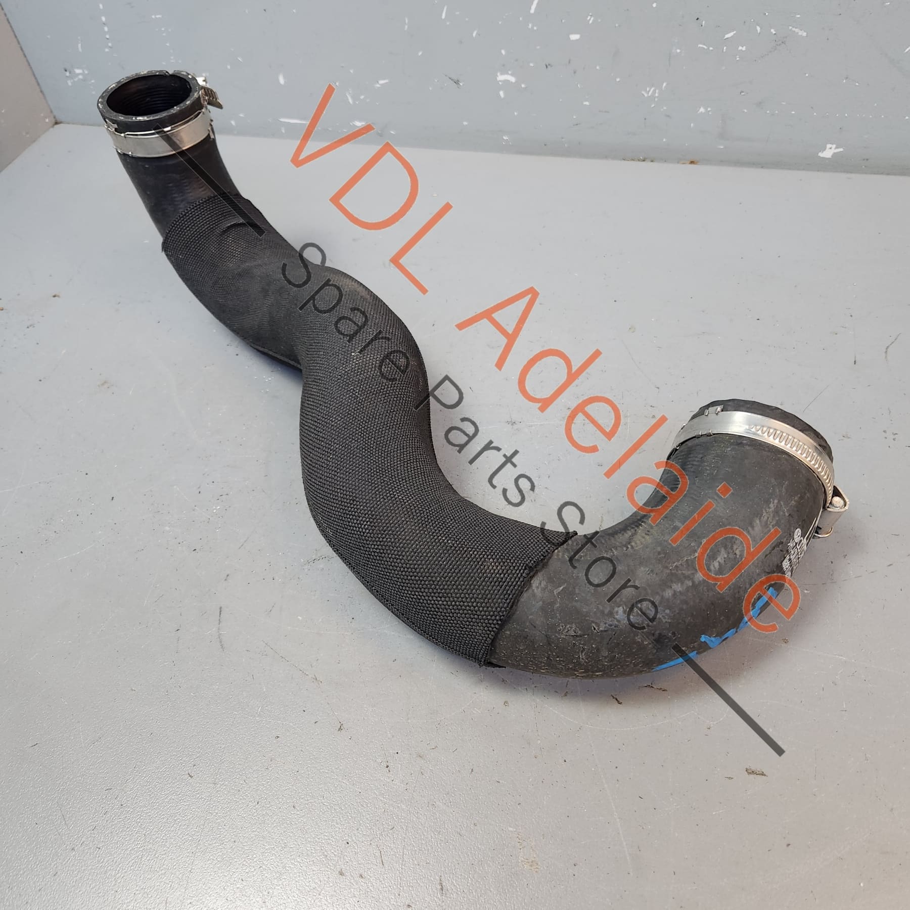 Audi A4 B8 Right Side Intercooler Pressure Hose Pipe 8K0145738AF