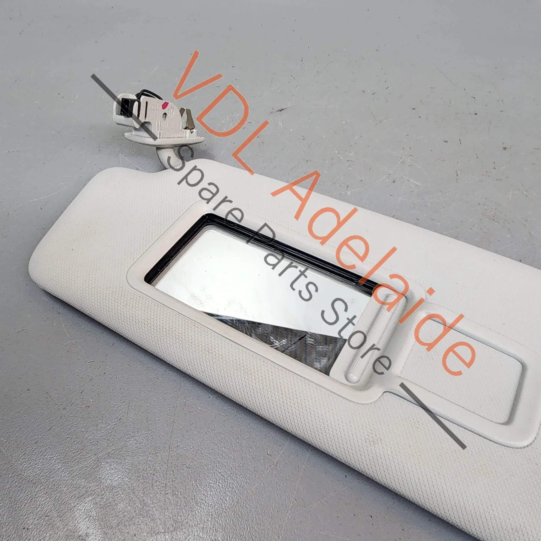 Audi A4 B8 8K Left Side Sun Visor Moon Silver 8K0857551 - Image 5