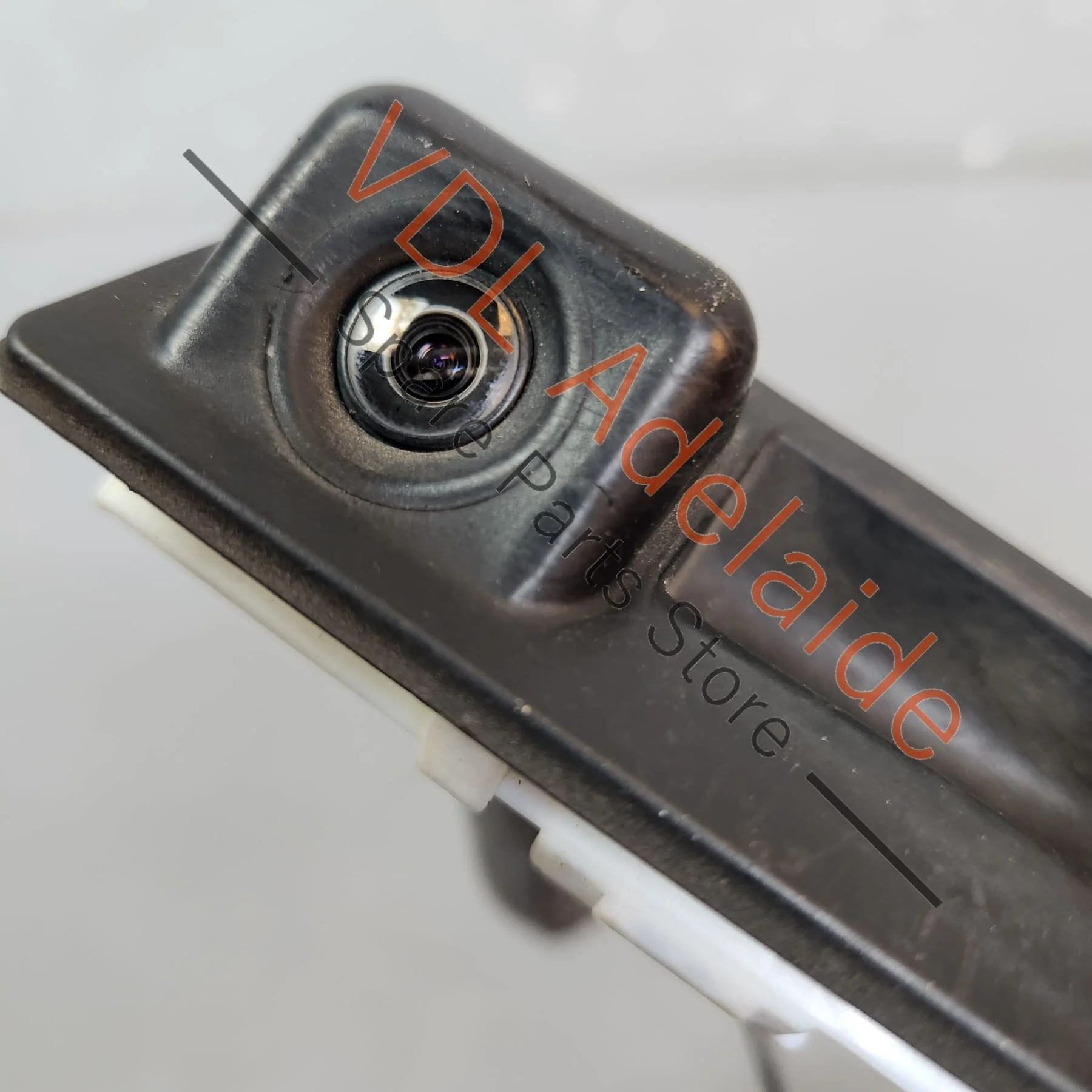 Audi A4 B8 8K Genuine OEM Reverse Camera Tailgate Boot Switch 5N0827566AA - Image 2