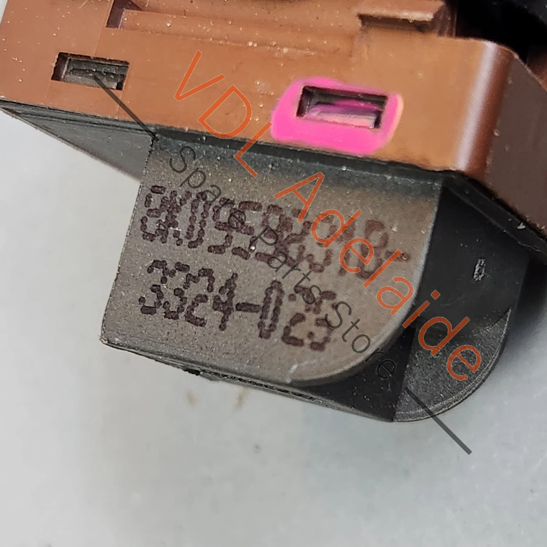 Audi A4 B8 8K Interior Switch for Boot Rear Lid Lock Release Open 8K0959831B - Image 2
