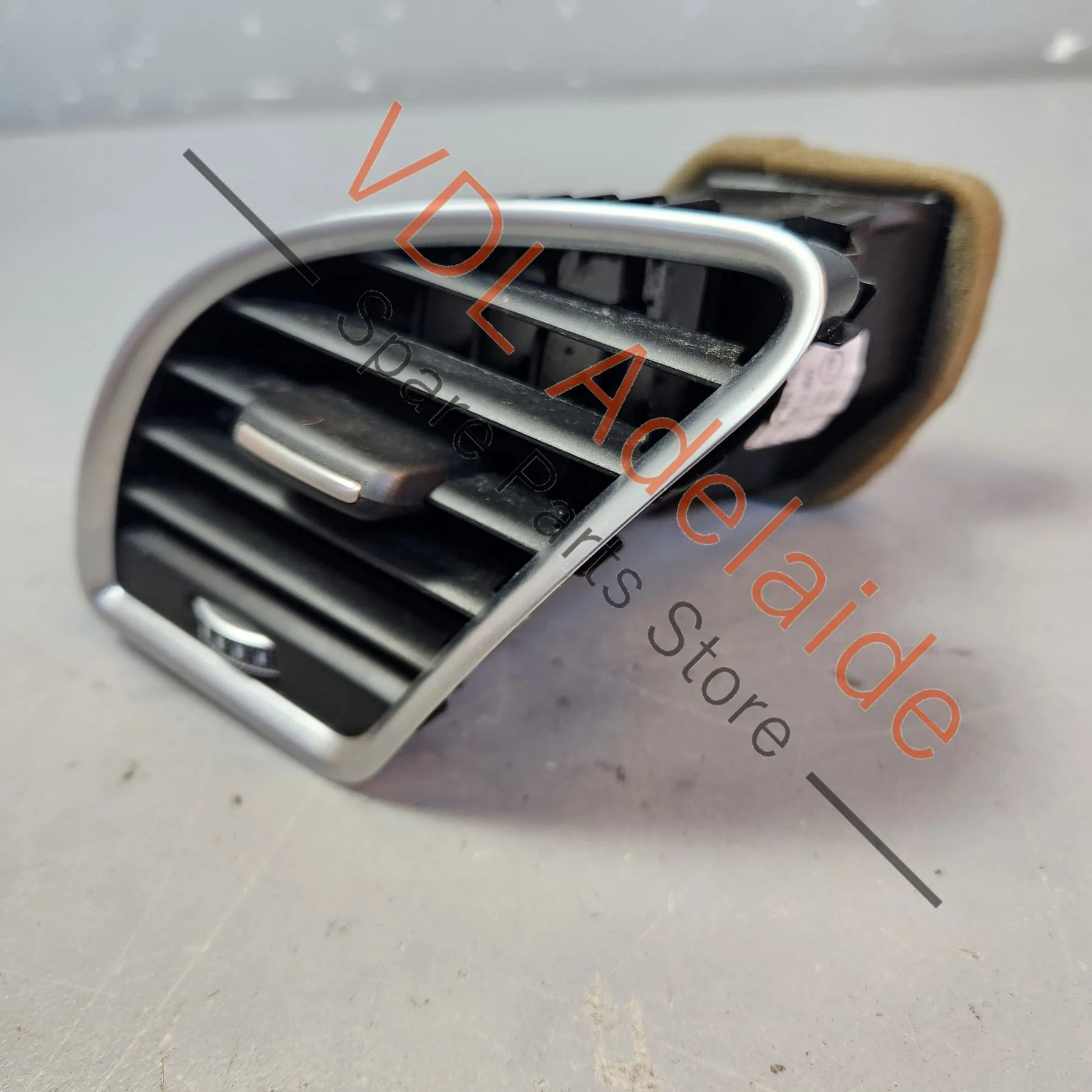 Audi A4 B8 8K Left Passenger Dash Air AC Vent RHD 8T2820901G - Image 5