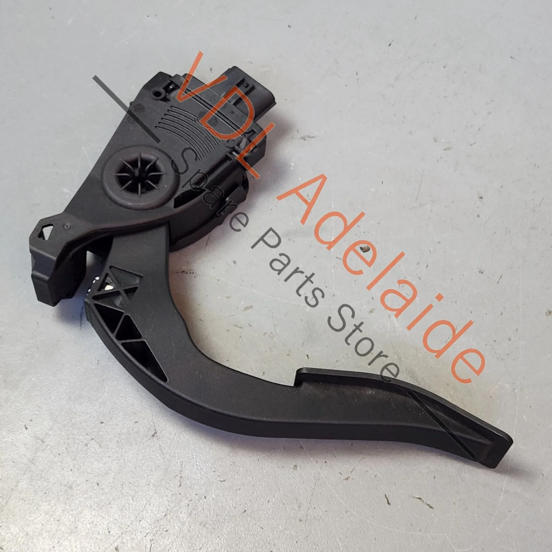 Audi A4 B8 8K Accelerator Pedal With Electronic Module 8K1723523A - Image 3