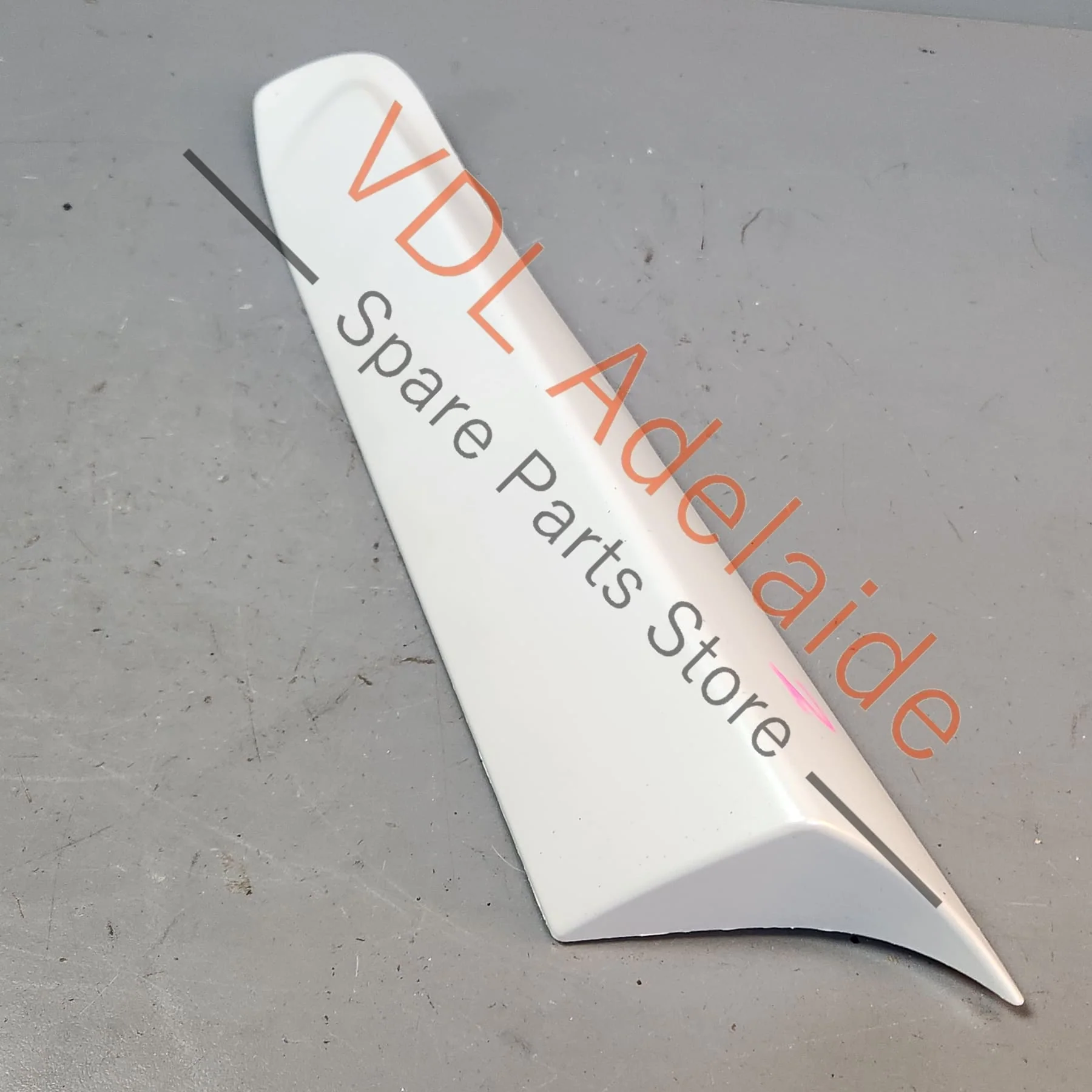 Renault Megane Left Side Rear Exterior Body Molding 768579138R 768570131R Blanc Glacier - Image 7
