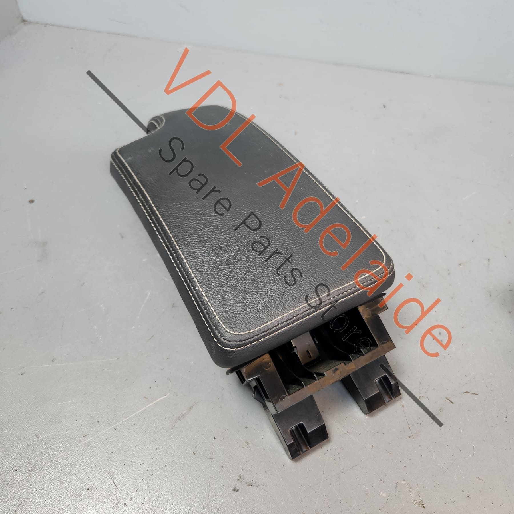 Renault Megane 3 III RS250 RS265 RS275 Leather Drivers Arm Rest Centre Console 969207343R - Image 3