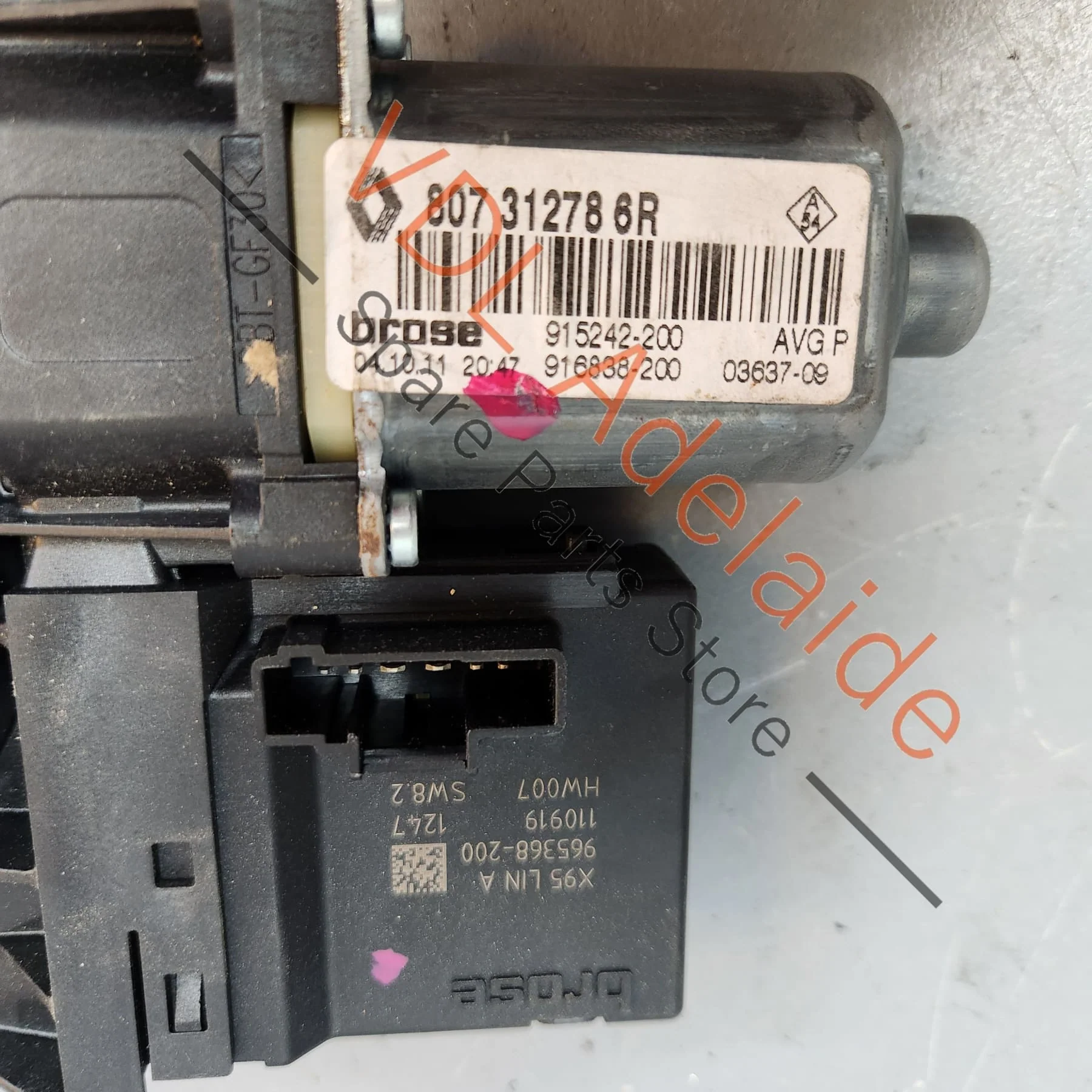 Renault Megane Clio Passenger Side Window Motor 807312786R - Image 4