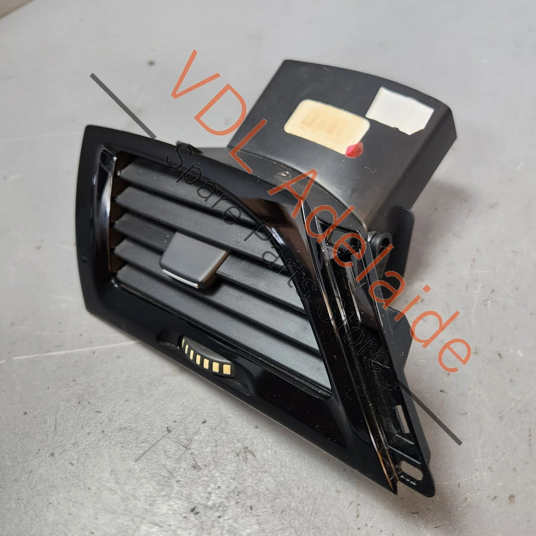 Renault Megane 3 III Left Side Dash AC Air Vent Gloss Black 687615724R for RHD - Image 7
