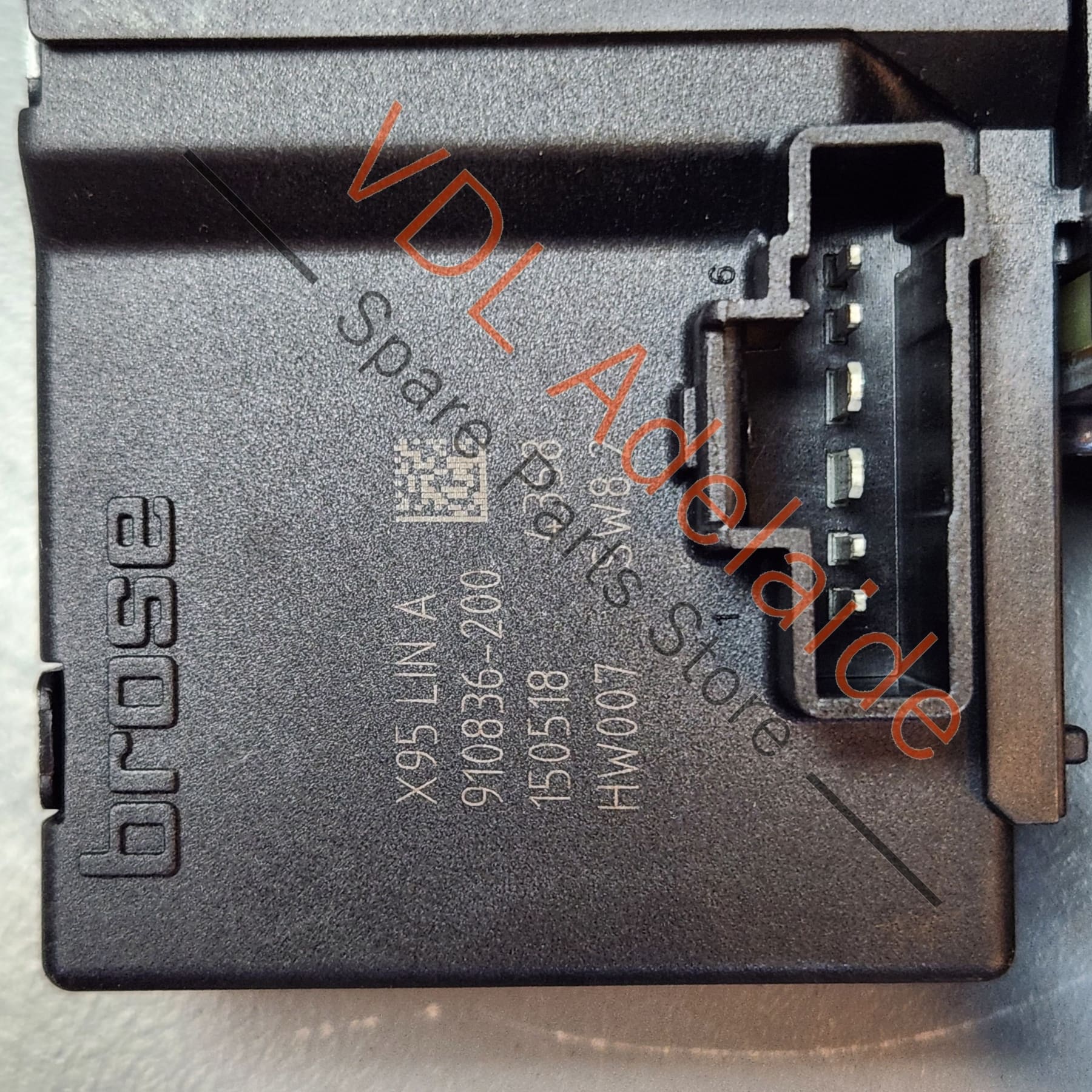 Renault Megane MK3 III DZ1 D95 Coupe Left LHS Window Motor Module 807312786R - Image 4