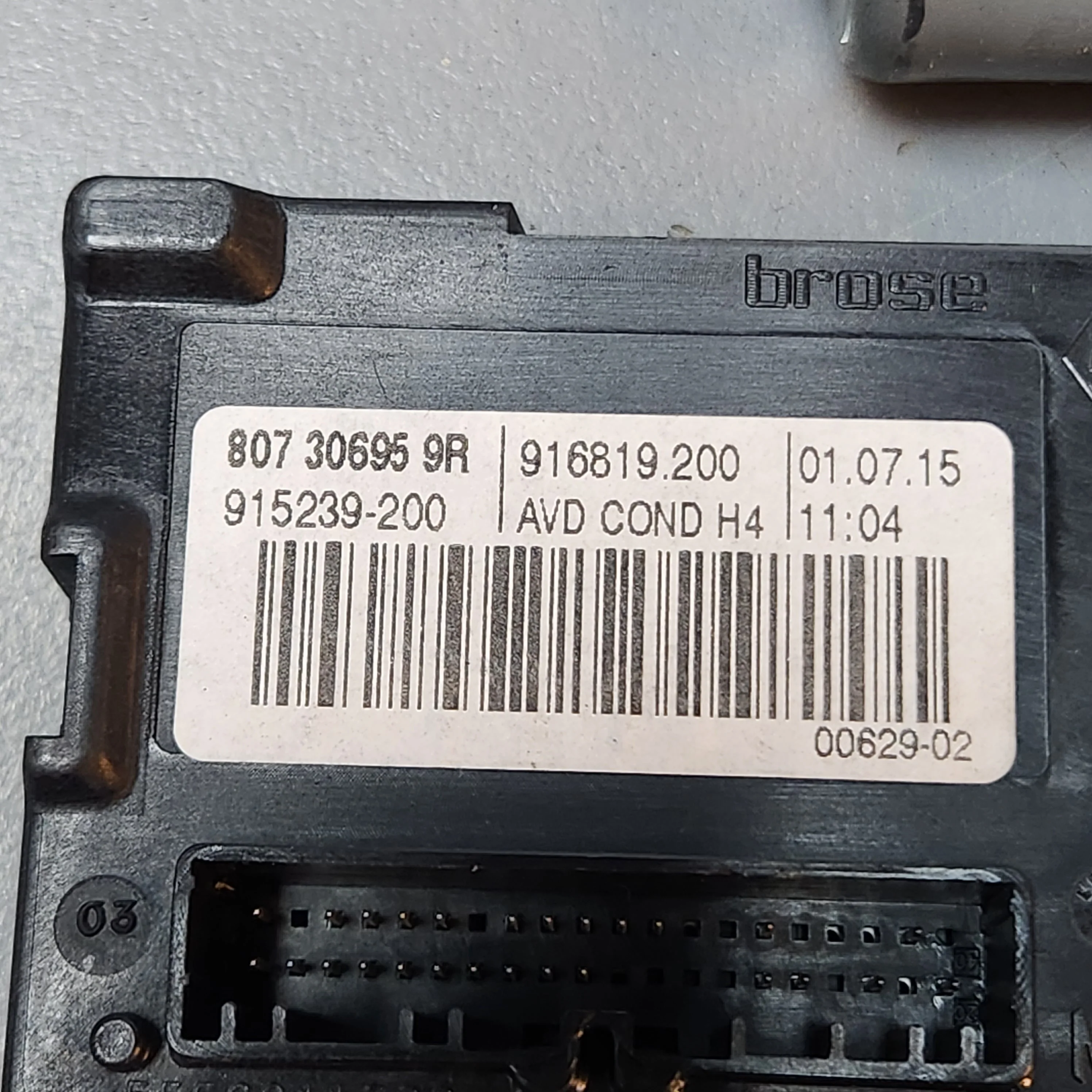 Renault Megane MK3 III DZ1 D95 Coupe Right RHS Window Motor Module 807306959R - Image 5