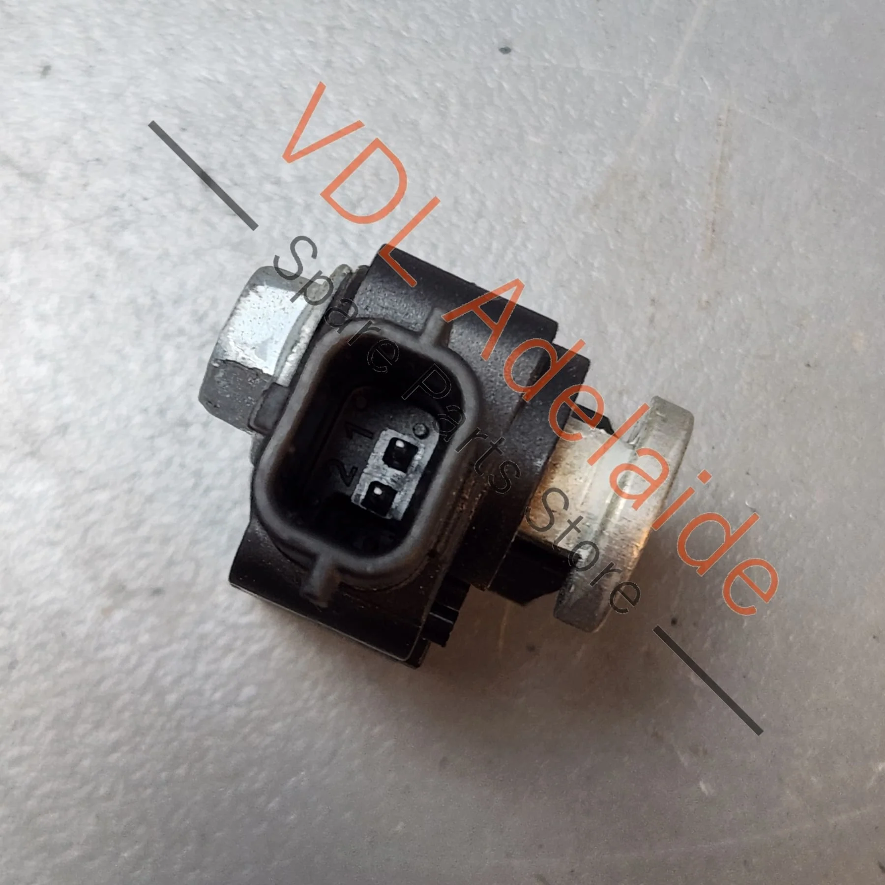 Renault Crash Sensor Black 988333198R - Image 4