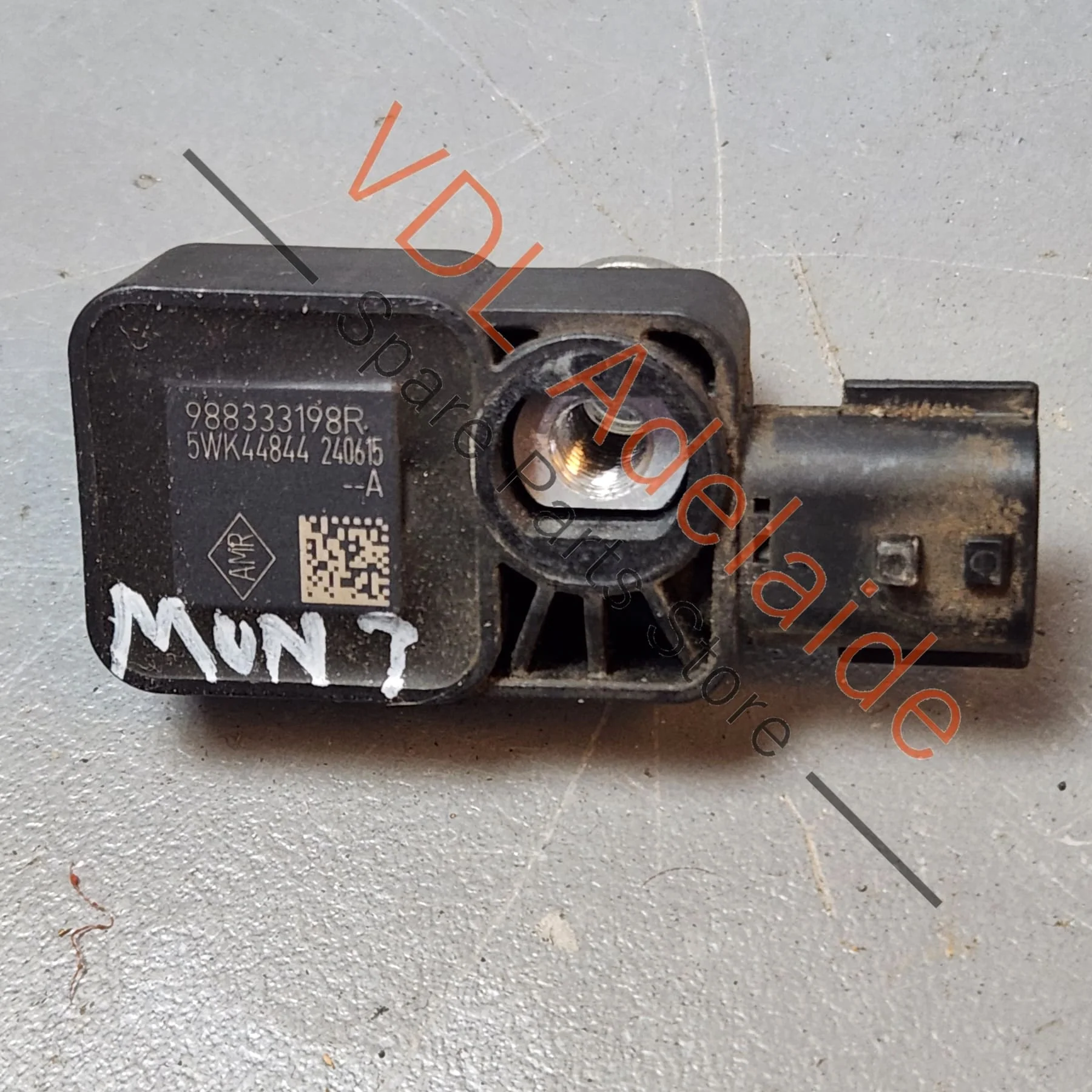 Renault Crash Sensor Black 988333198R - Image 8