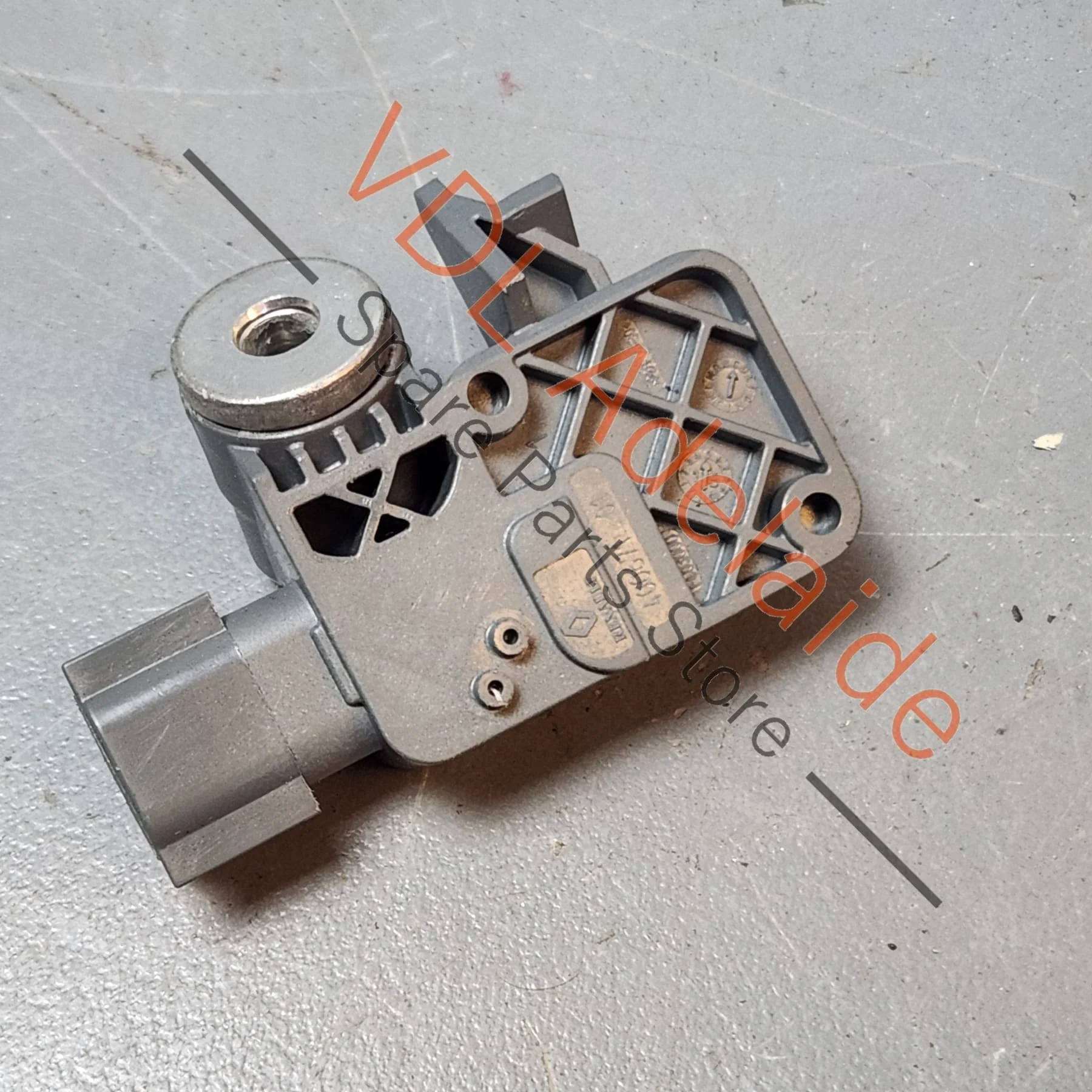 Renault Crash Sensor Black 988300005R - Image 3