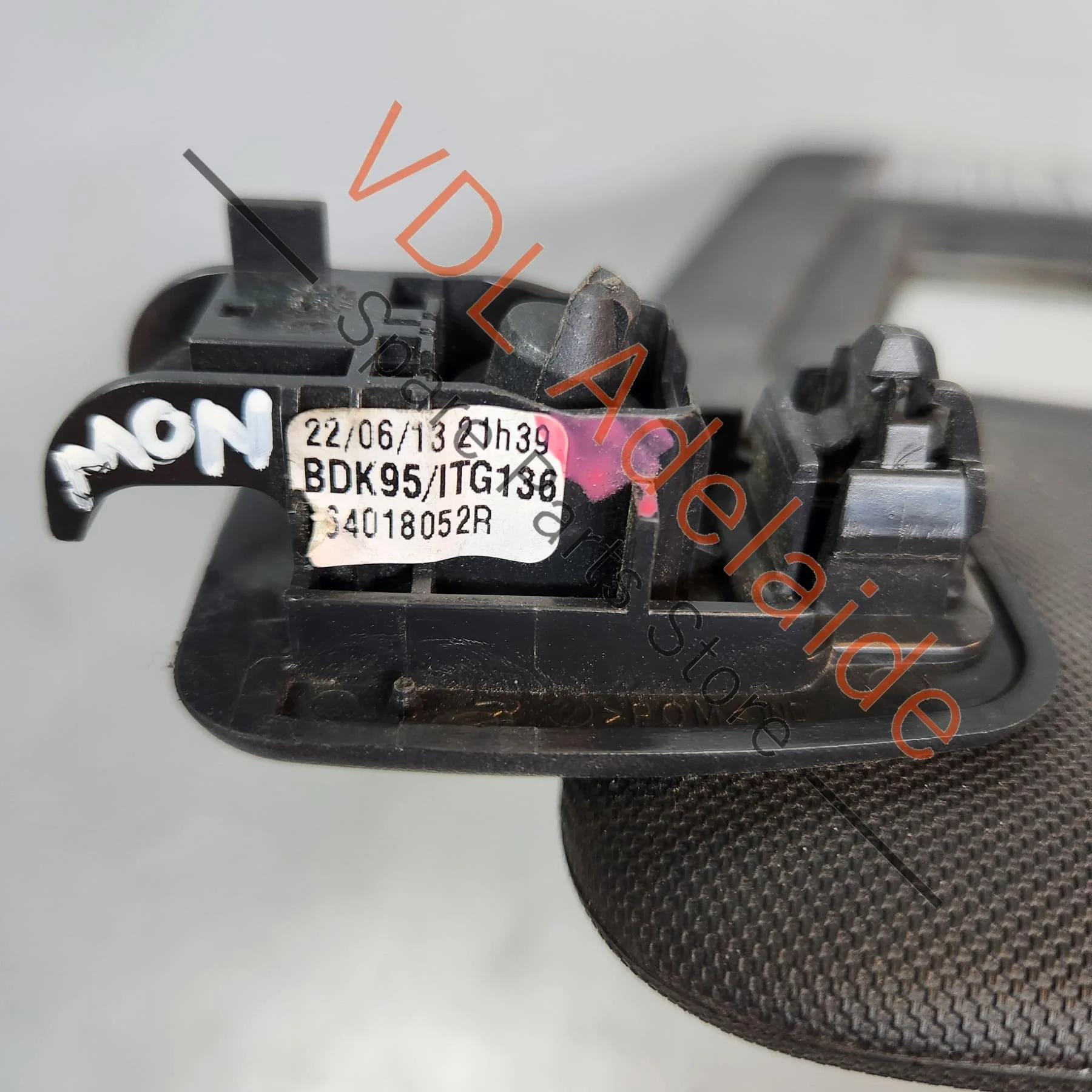 Renault Megane 3 Left Sun Visor Sunvisor 964018052R 964013549R - Image 2