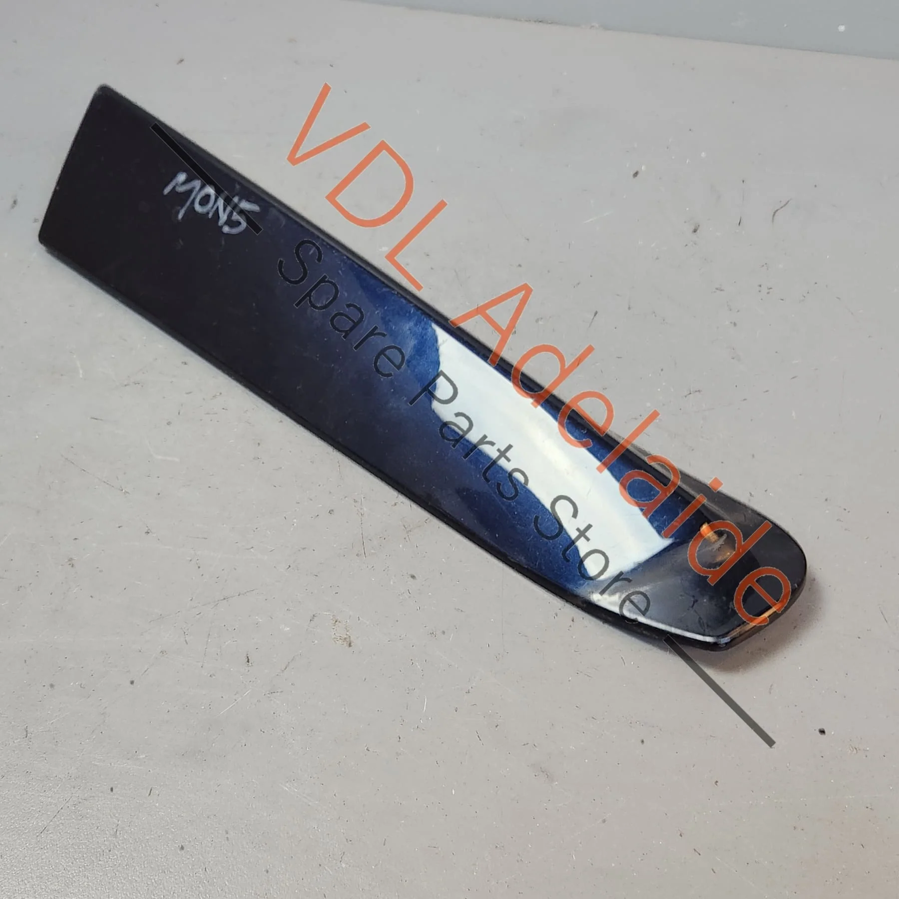 Renault Megane Right Side Rear Exterior Body Molding 768568852R 768560131R Twilight Blue