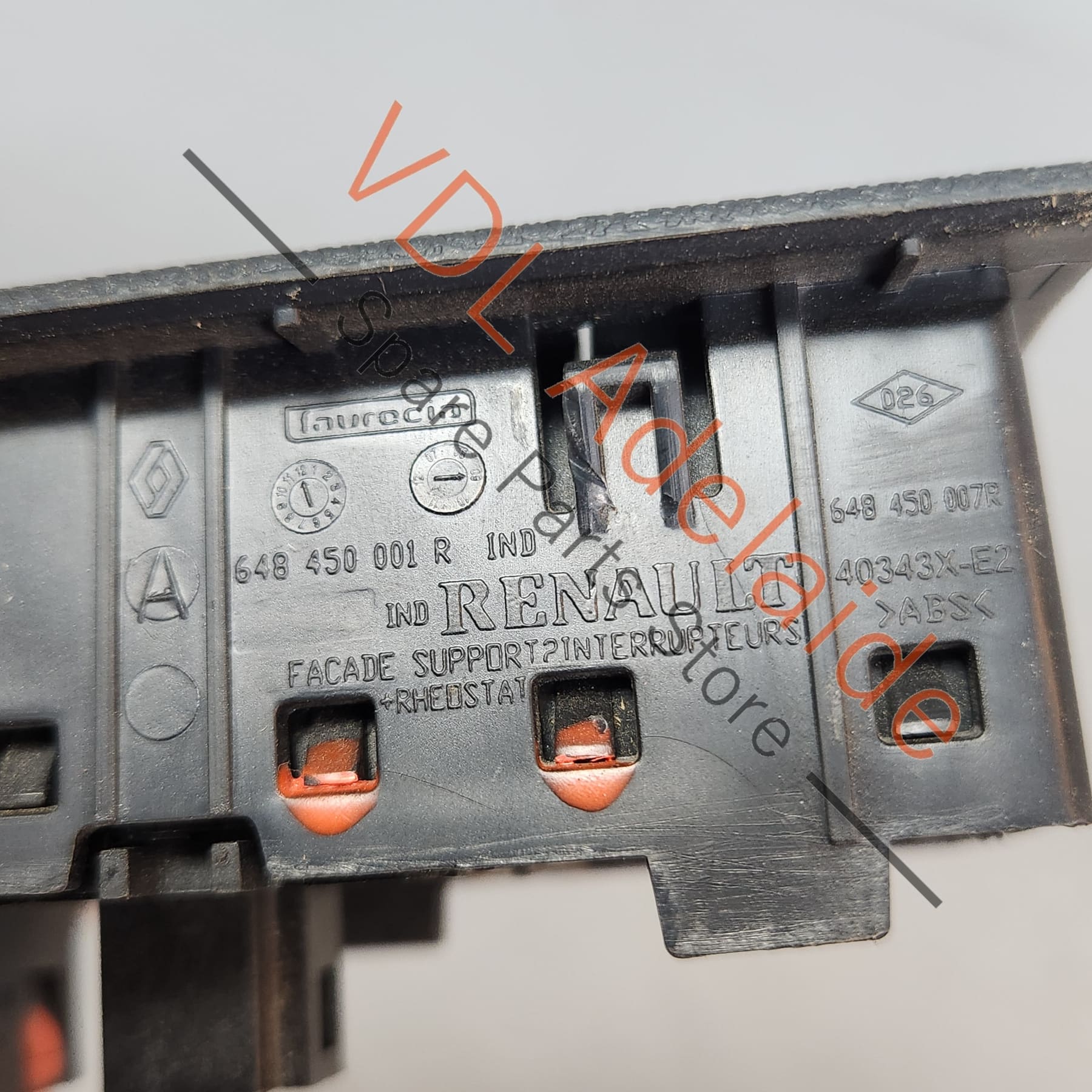 Renault Headlight & ESP Switch 259800002R 251459892R - Image 5