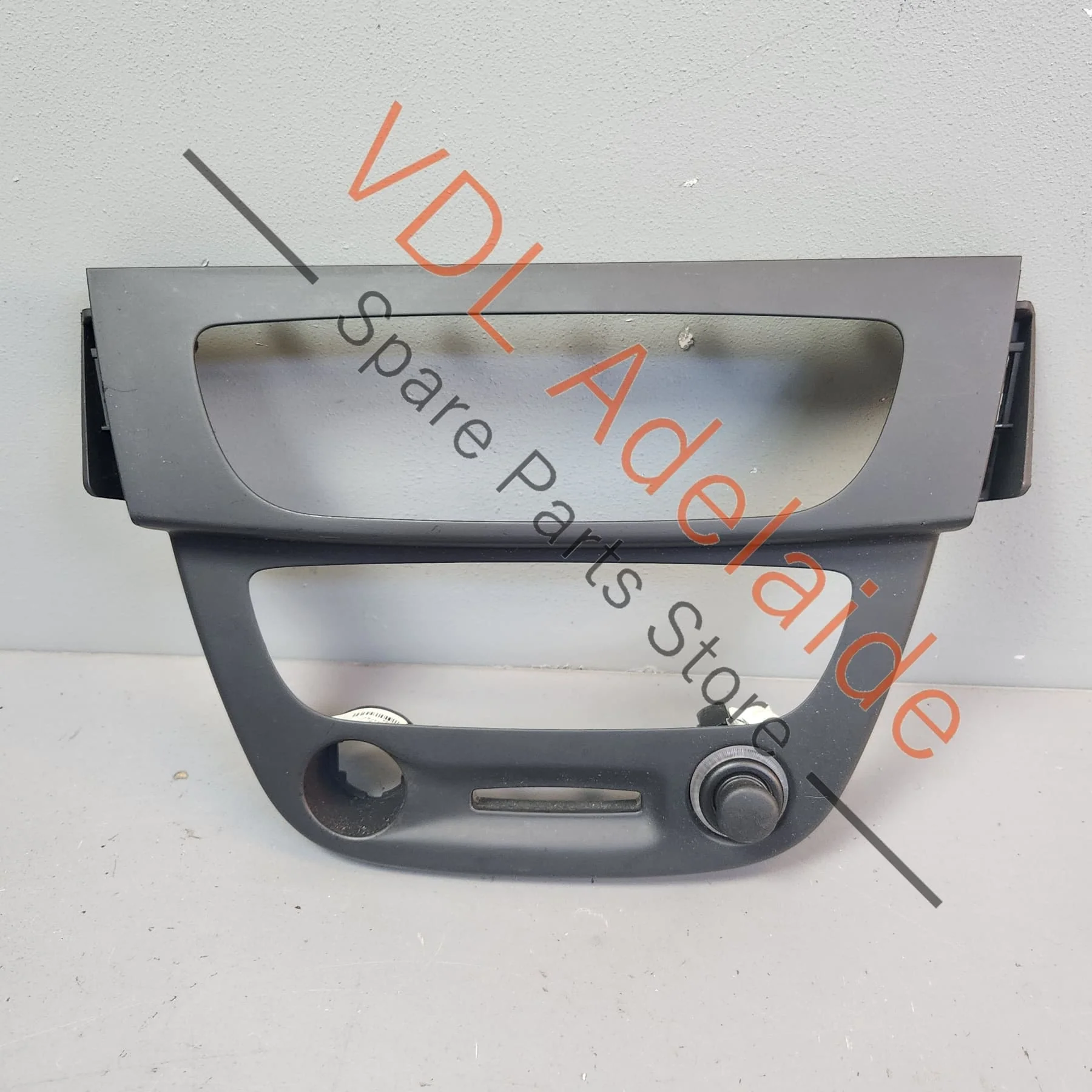 Renault Megane 3 III Dashboard Radio Unit Interior Trim 682600020R