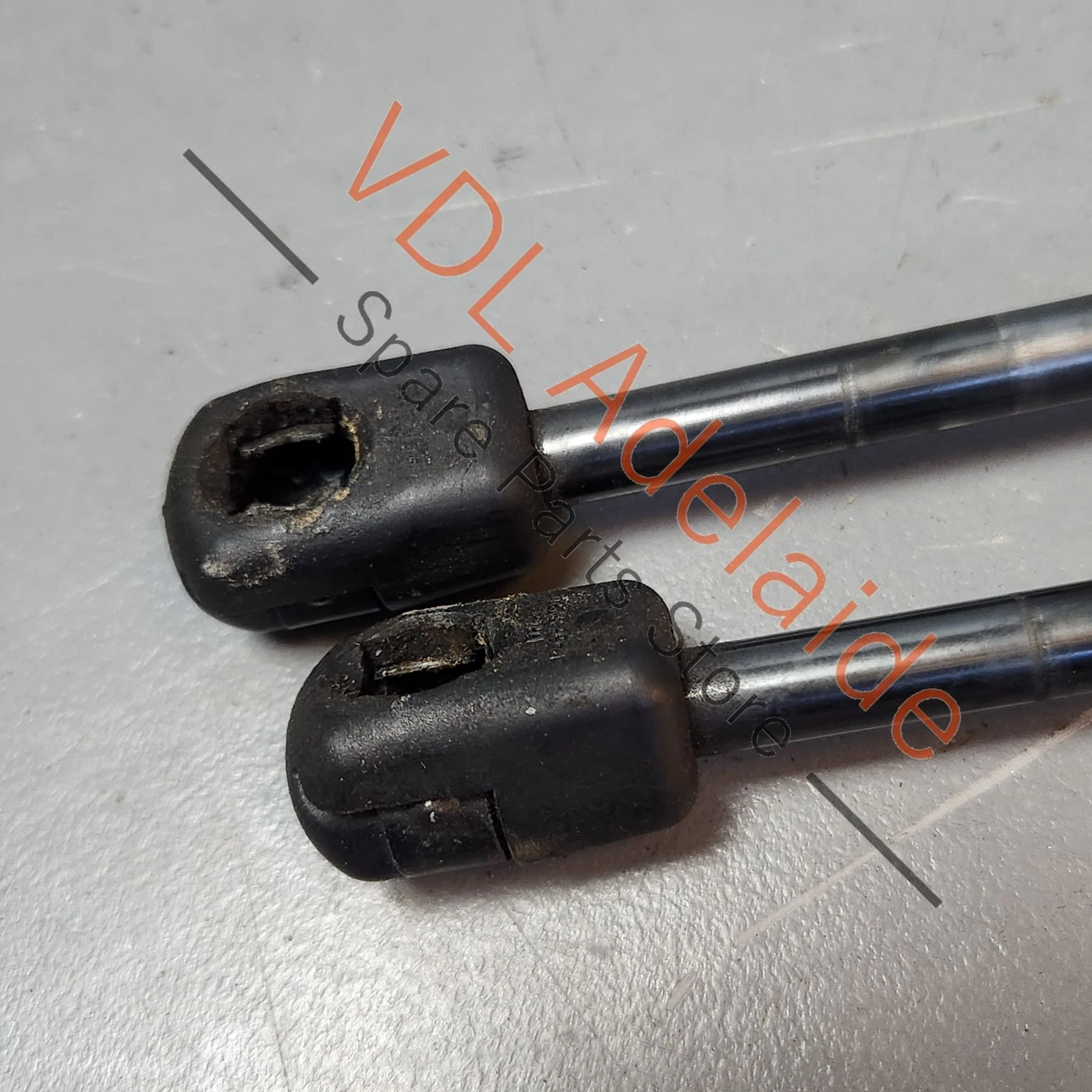 Renault Megane 3 Boot Trunk Rear Hatch Gas Lift Strut 904510002R Suits left or right - Image 4