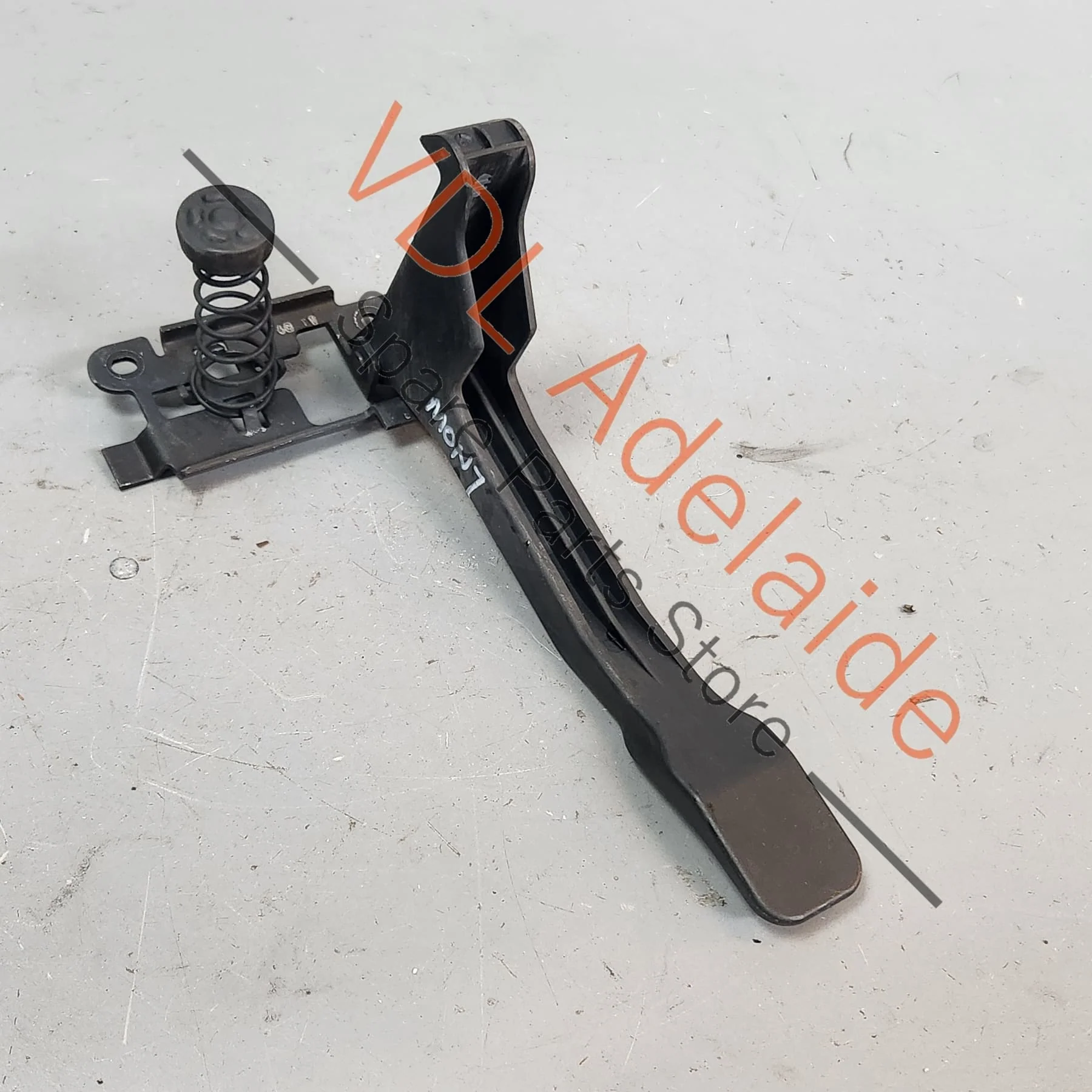 Renault Megane 3 Bonnet Hood Release Handle Lever Catch 656030006R