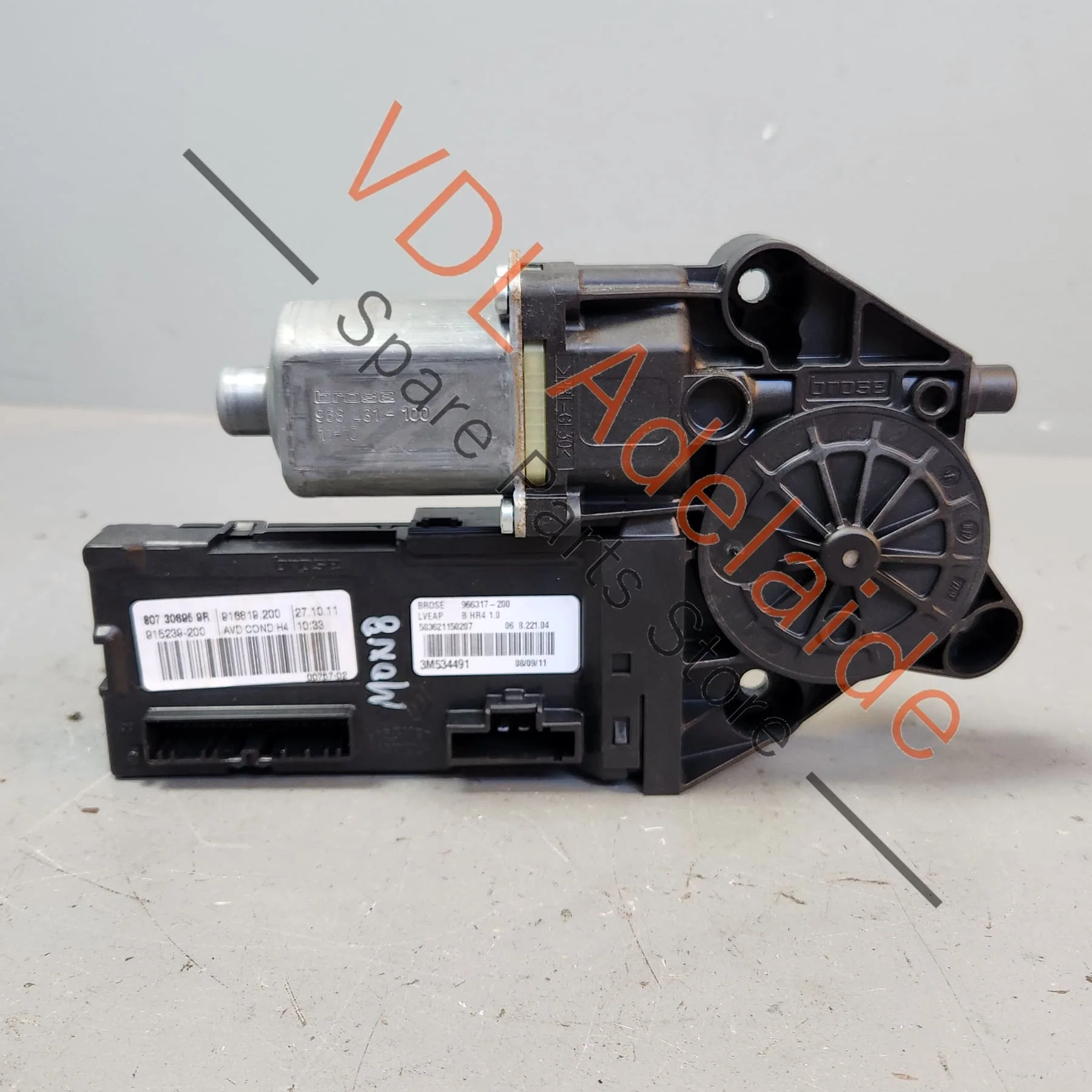 Renault Megane Clio Drivers Side Window Motor 807306959R