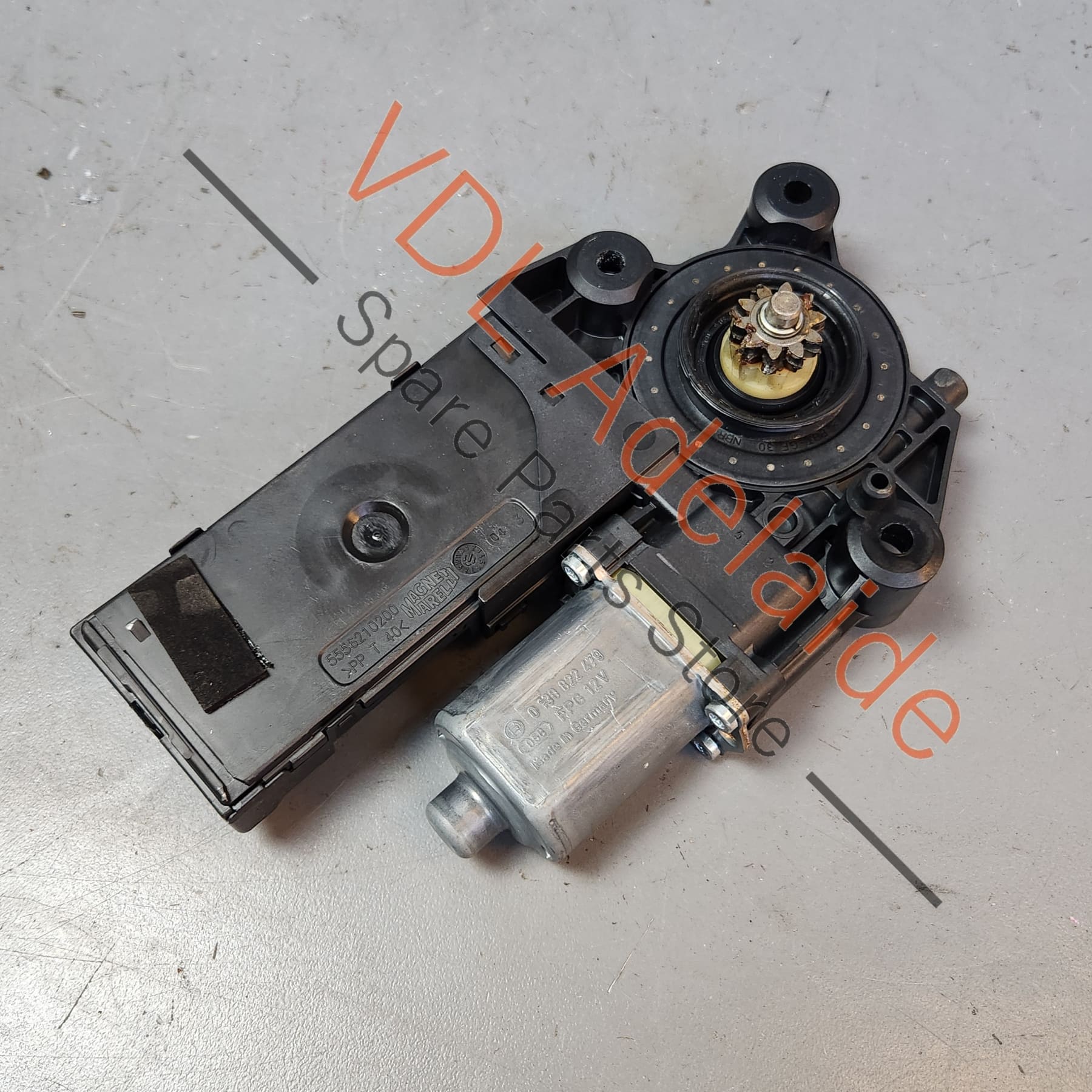 Renault Megane Clio Drivers Side Window Motor 807306959R - Image 2