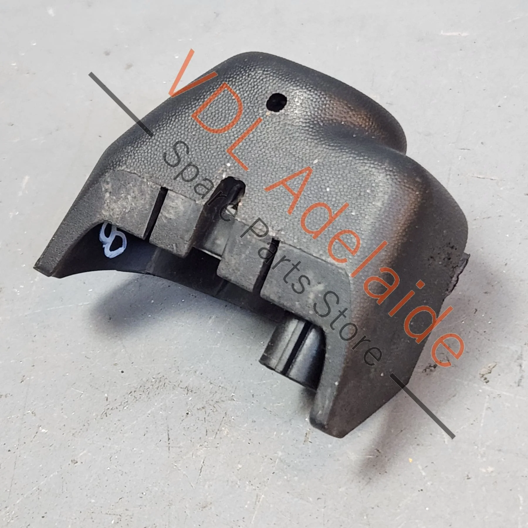 Renault Megane D95 Front Parking Sensor with Mounting Bracket 284525188R 284425707R 0005R - Image 3