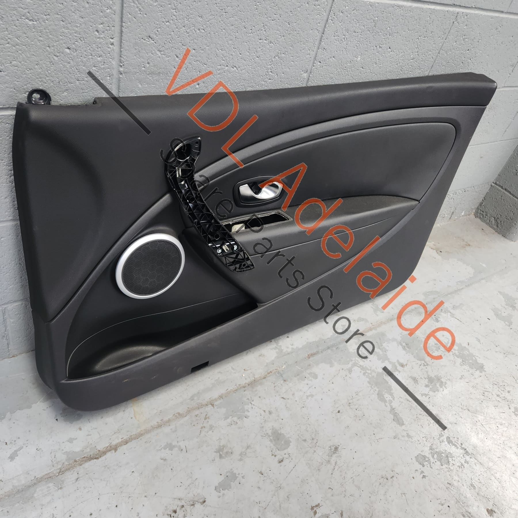 Renault Megane MK3 RS250 265 275 Right Interior Door Trim with Grab Handle - Image 5